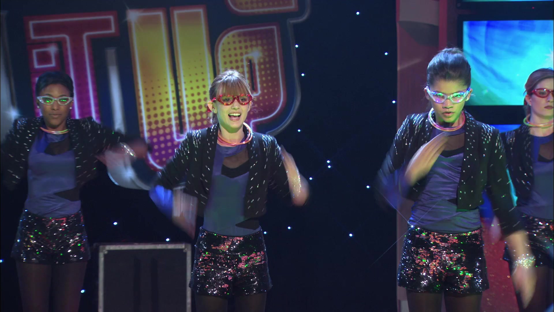 Shake_It_Up_S01E15_1080p_BTD_002863.jpg