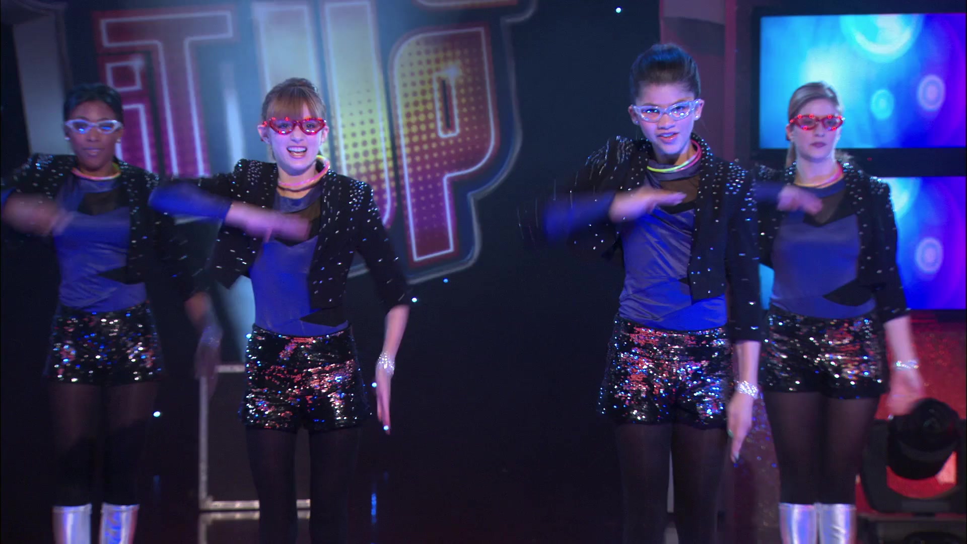 Shake_It_Up_S01E15_1080p_BTD_002864.jpg