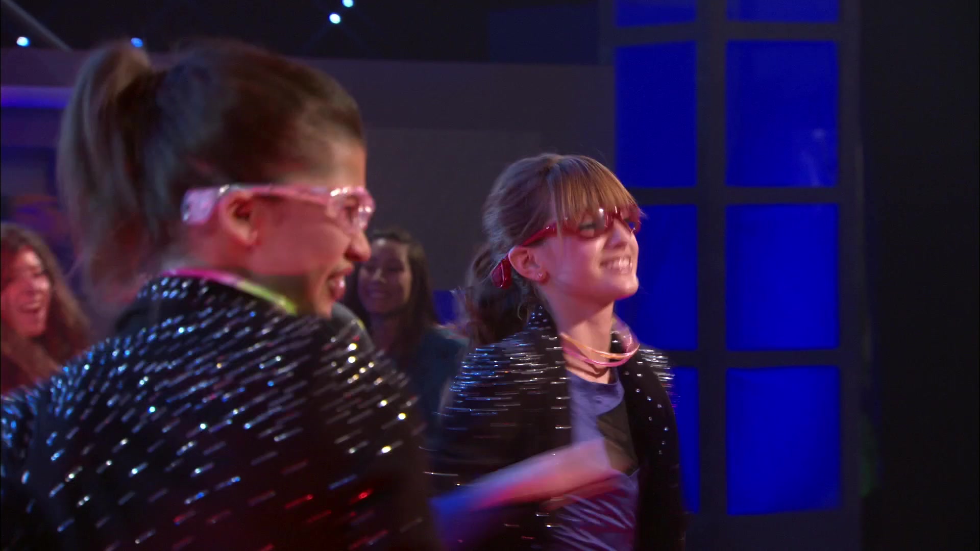 Shake_It_Up_S01E15_1080p_BTD_002923.jpg