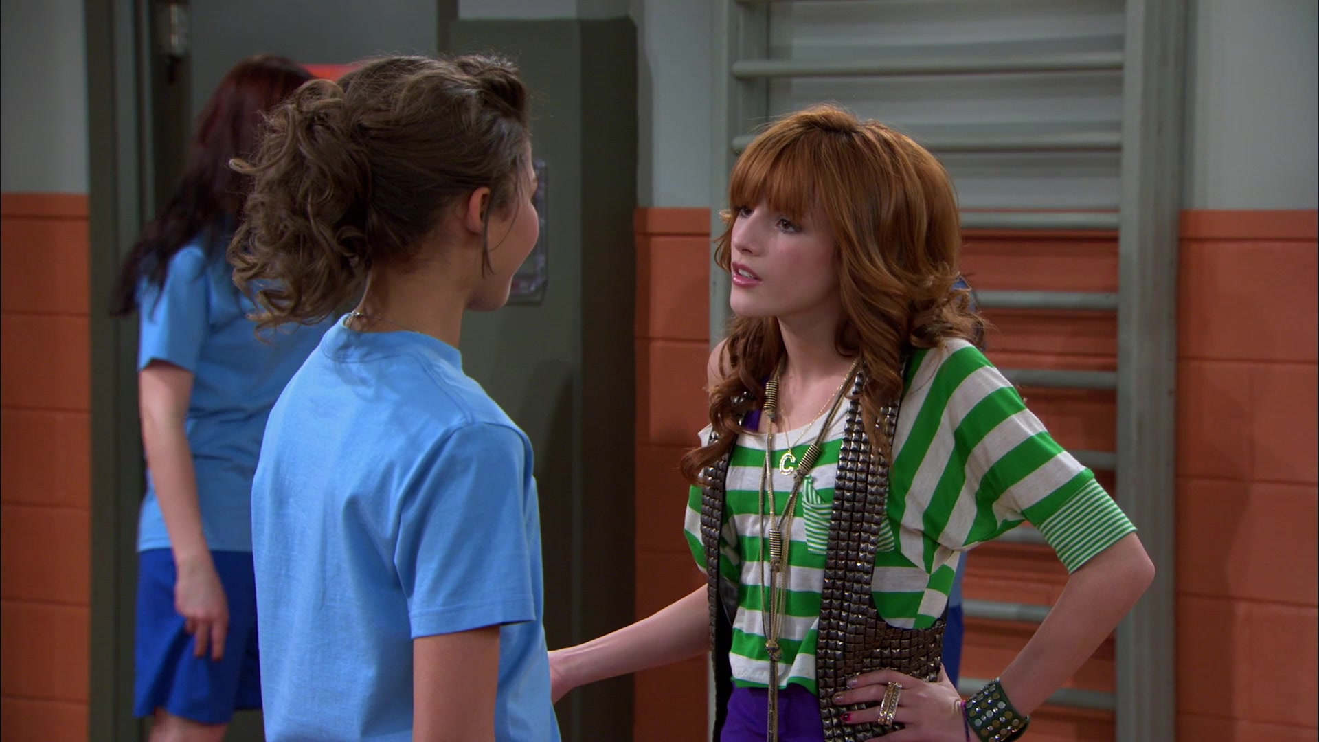 Shake_It_Up_S01E16_1080p_BTD_000575.jpg