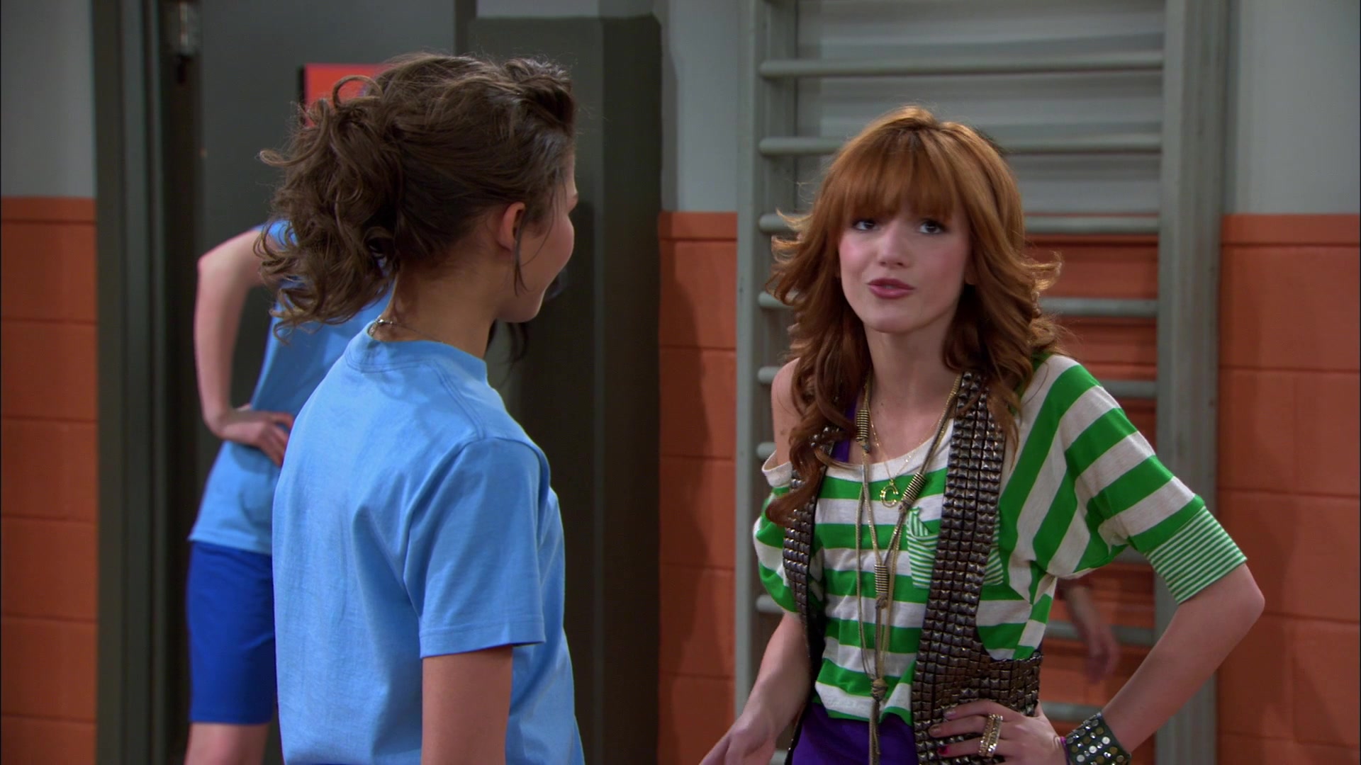 Shake_It_Up_S01E16_1080p_BTD_000580.jpg