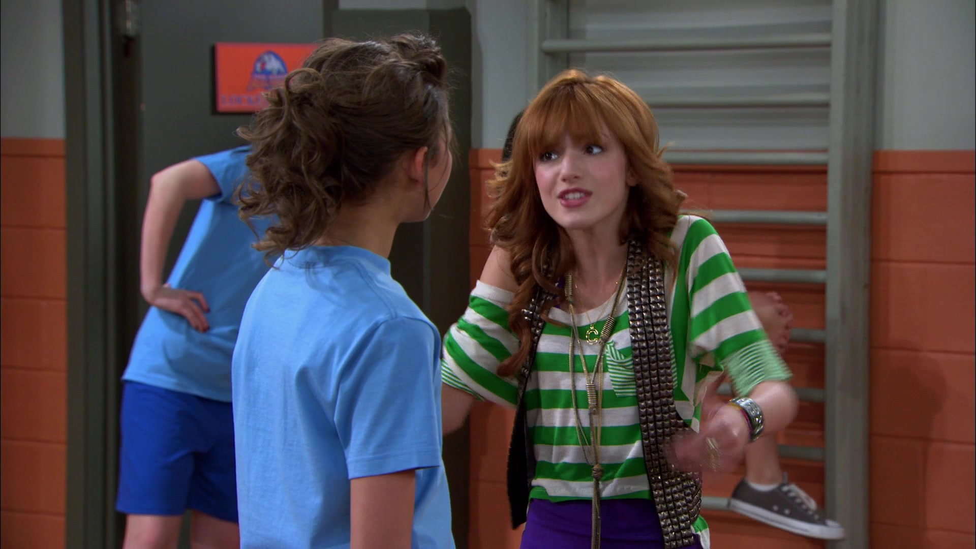 Shake_It_Up_S01E16_1080p_BTD_000584.jpg