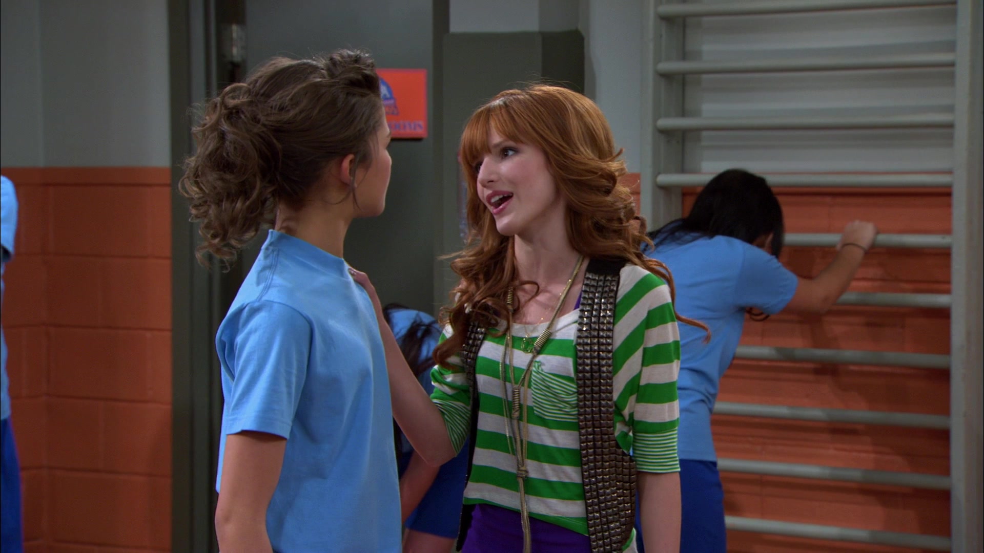 Shake_It_Up_S01E16_1080p_BTD_000636.jpg Shake_It_Up_S01E16_1080p_BTD_000636.jpg