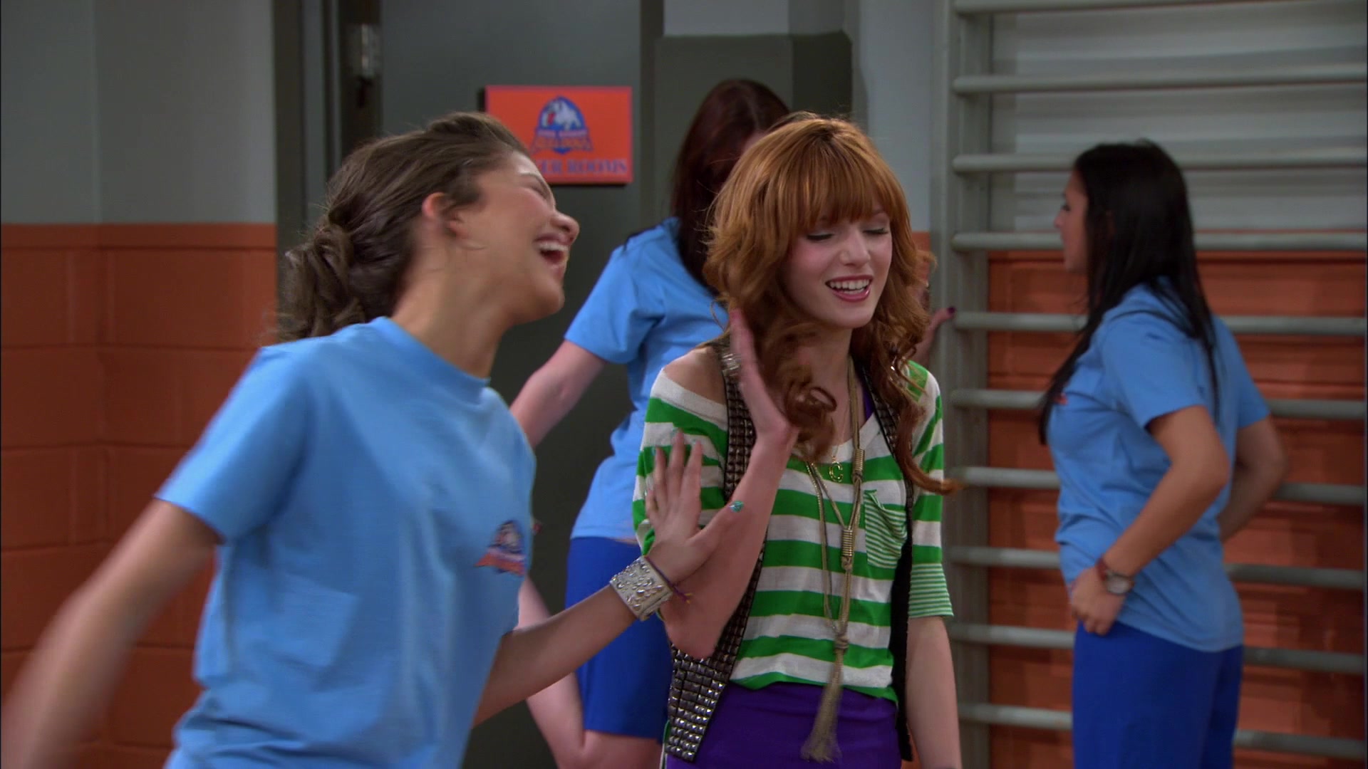 Shake_It_Up_S01E16_1080p_BTD_000670.jpg