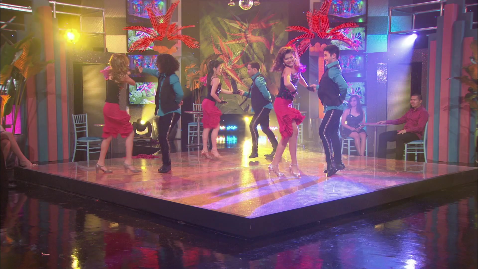 Shake_It_Up_S01E16_1080p_BTD_001019.jpg Shake_It_Up_S01E16_1080p_BTD_001019.jpg