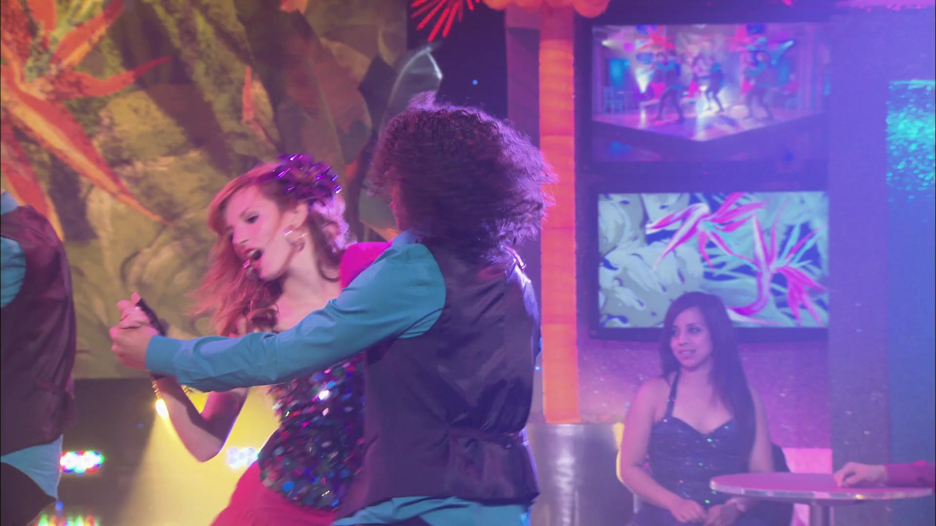 Shake_It_Up_S01E16_1080p_BTD_001099.jpg