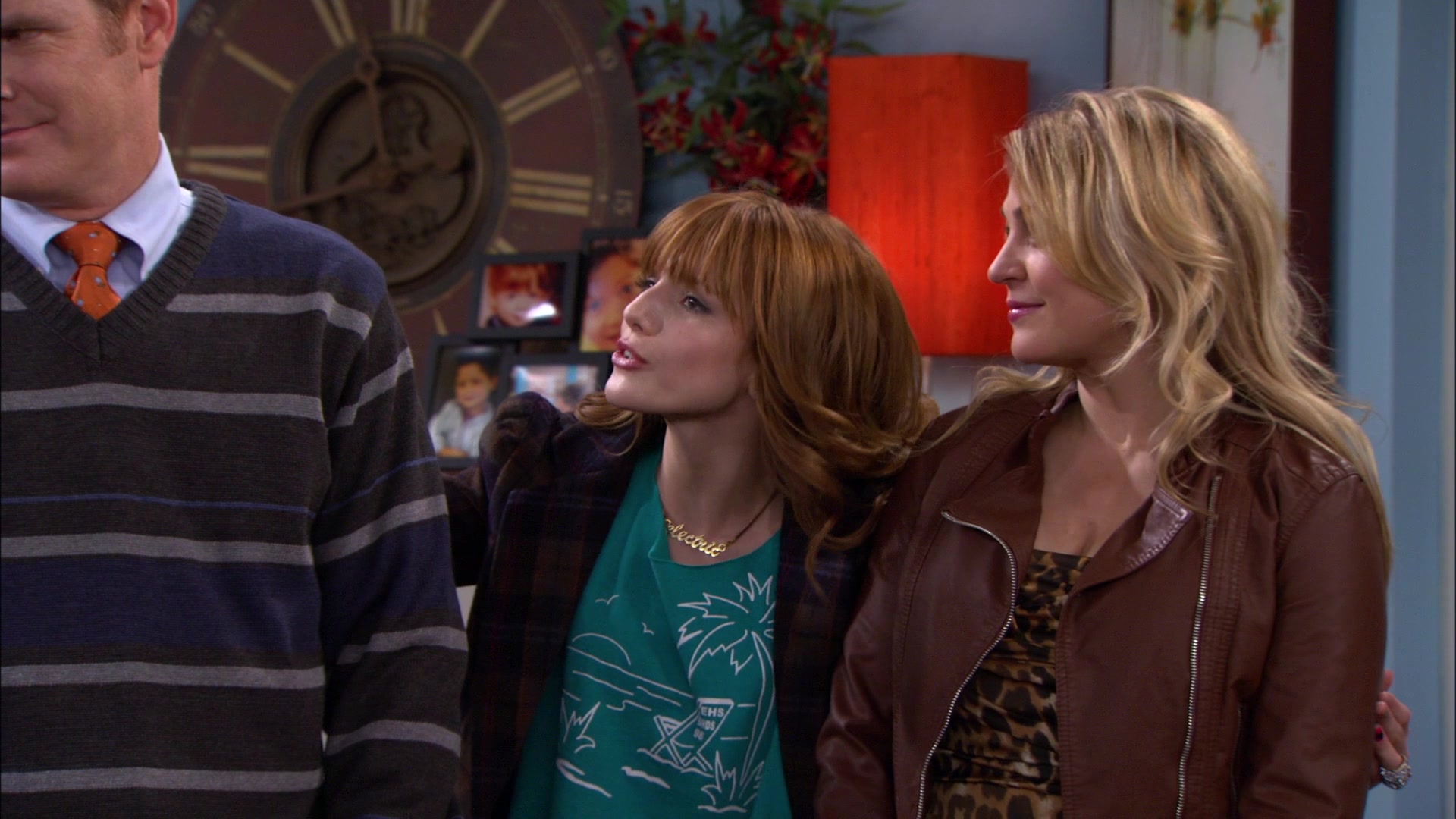 Shake_It_Up_S01E16_1080p_BTD_002012.jpg