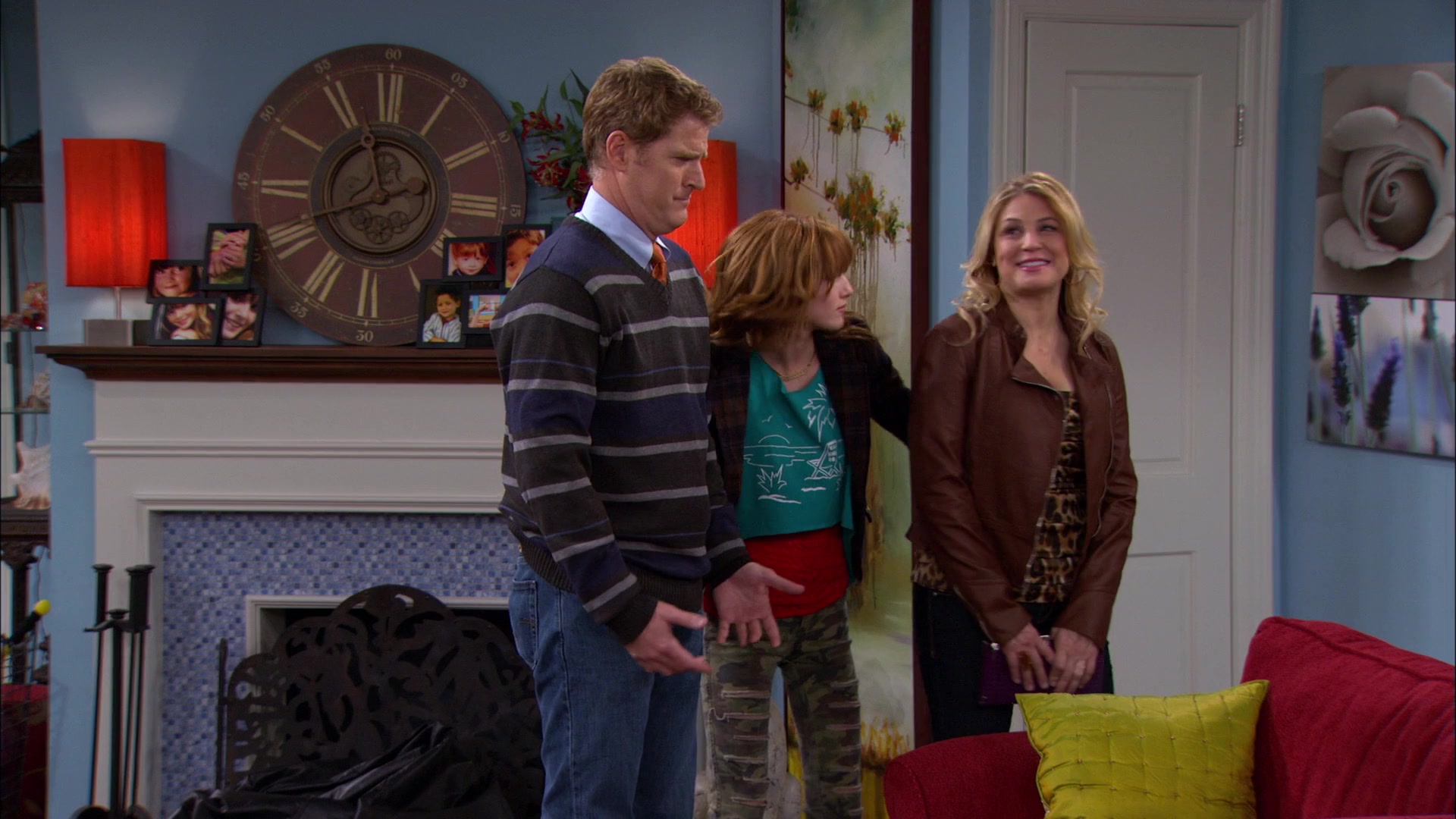 Shake_It_Up_S01E16_1080p_BTD_002019.jpg