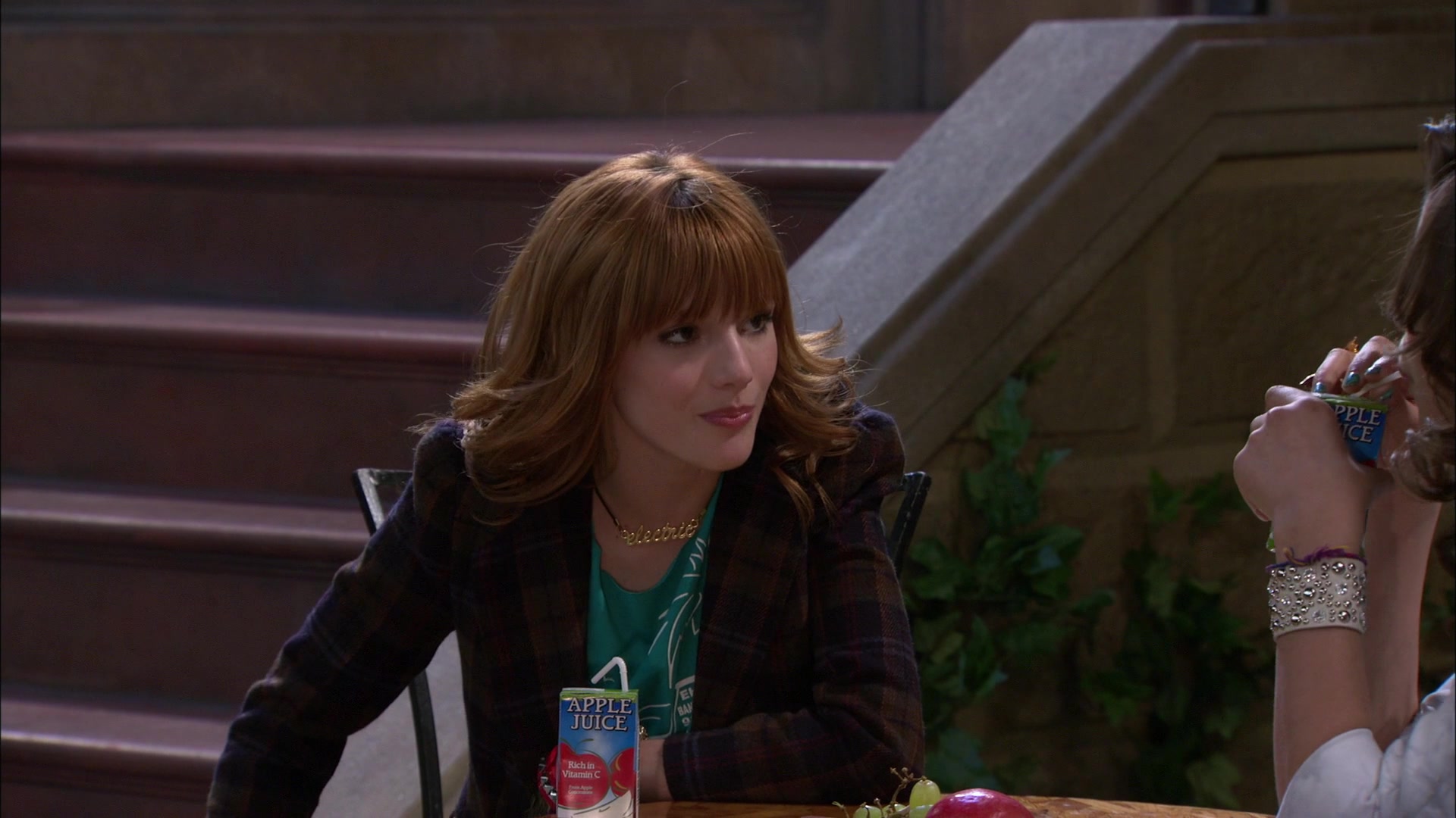 Shake_It_Up_S01E16_1080p_BTD_002149.jpg Shake_It_Up_S01E16_1080p_BTD_002149.jpg