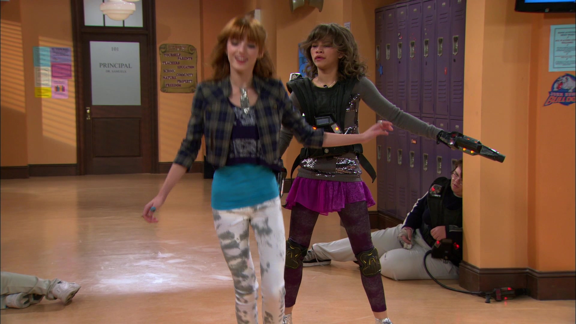 Shake_It_Up_S01E16_1080p_BTD_002362.jpg