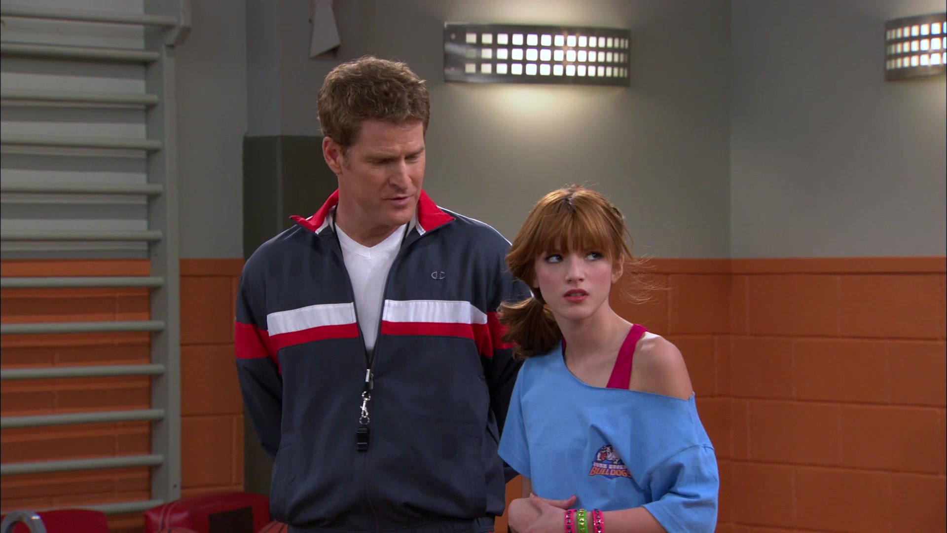 Shake_It_Up_S01E16_1080p_BTD_002532.jpg