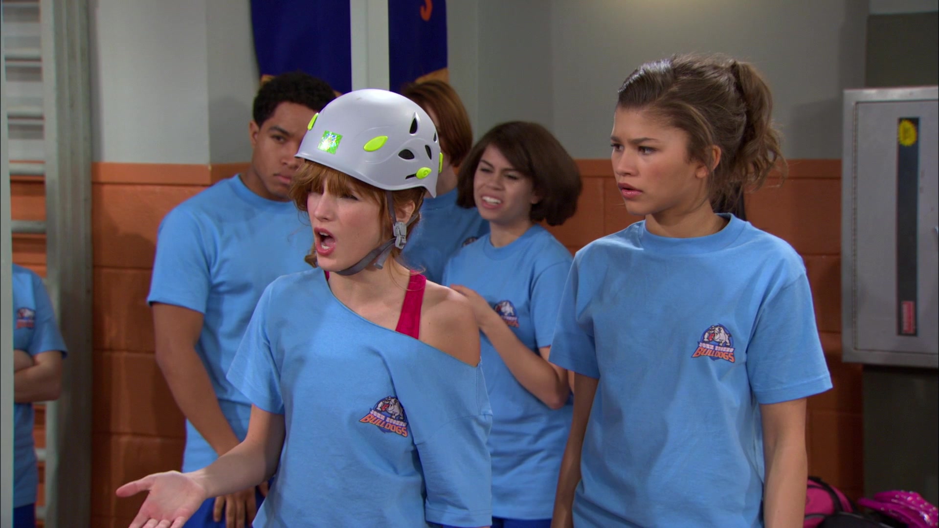 Shake_It_Up_S01E16_1080p_BTD_002807.jpg