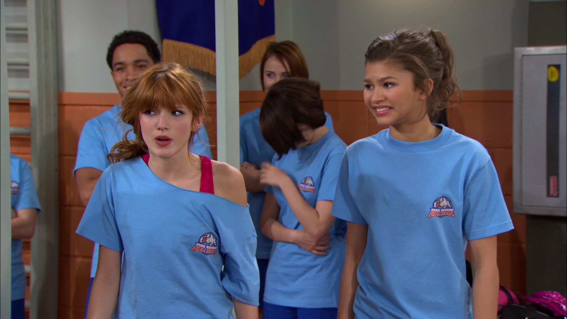 Shake_It_Up_S01E16_1080p_BTD_002828.jpg