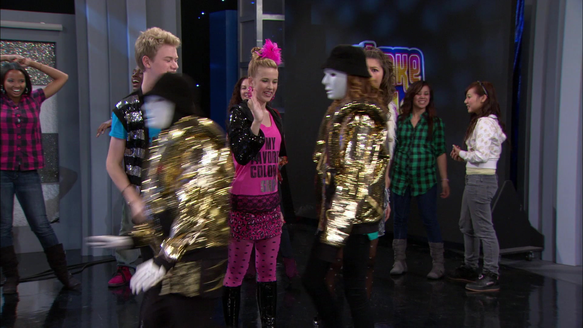Shake_It_Up_S01E17_1080p_BTD_000084.jpg