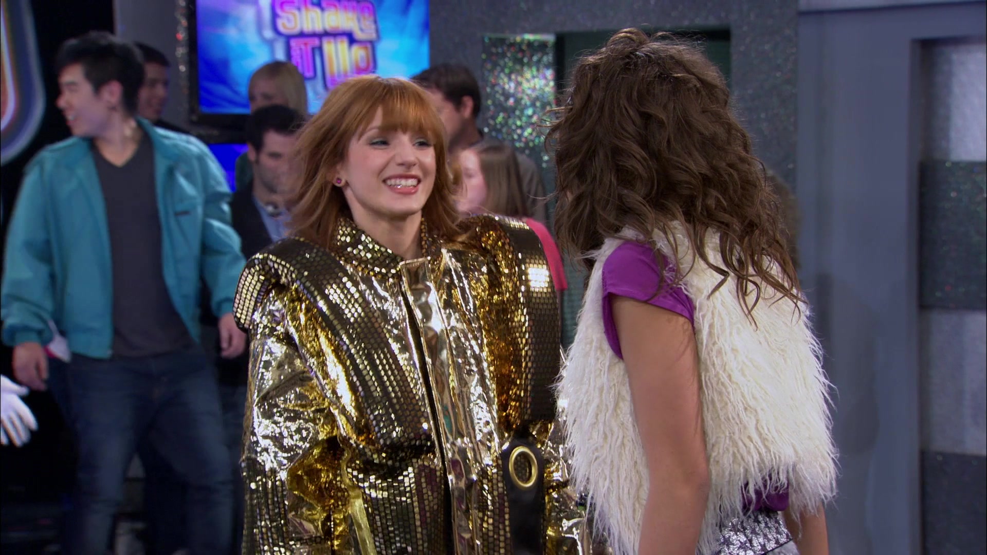 Shake_It_Up_S01E17_1080p_BTD_000093.jpg