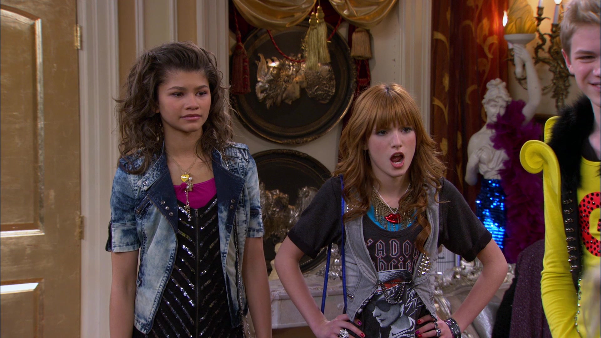 Shake_It_Up_S01E17_1080p_BTD_001254.jpg