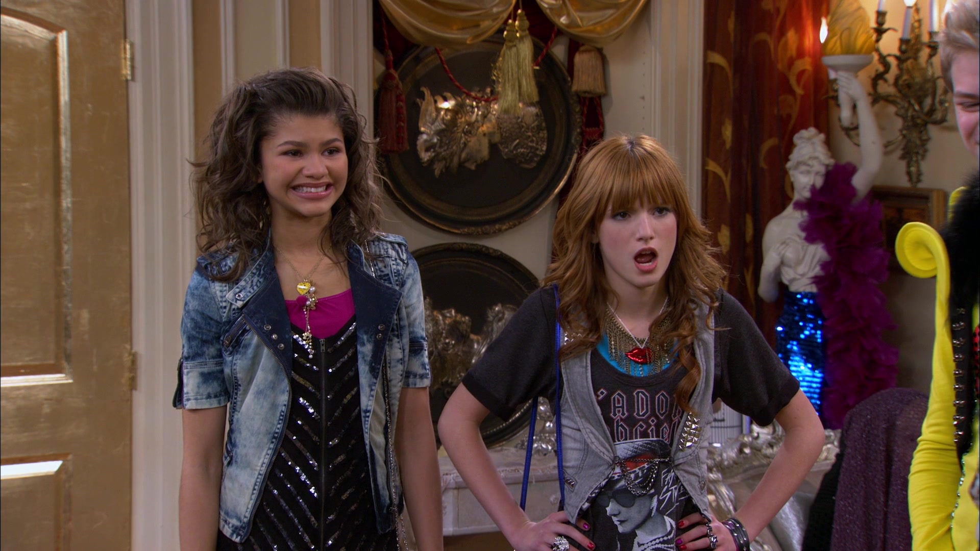 Shake_It_Up_S01E17_1080p_BTD_001255.jpg