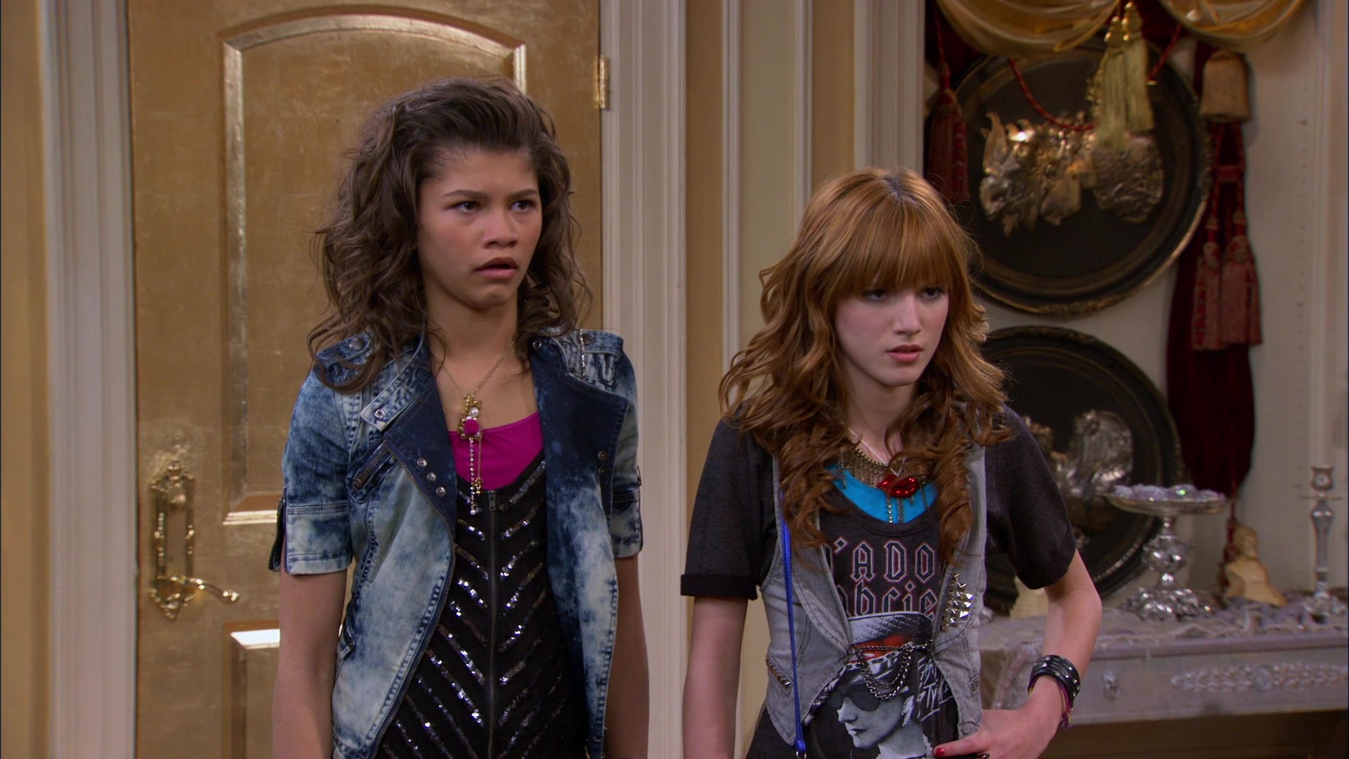 Shake_It_Up_S01E17_1080p_BTD_001353.jpg