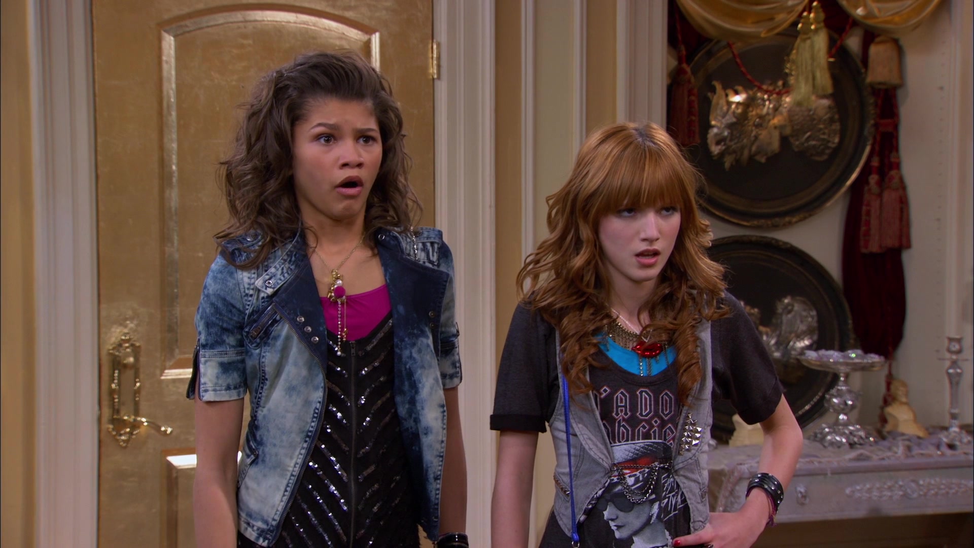 Shake_It_Up_S01E17_1080p_BTD_001389.jpg