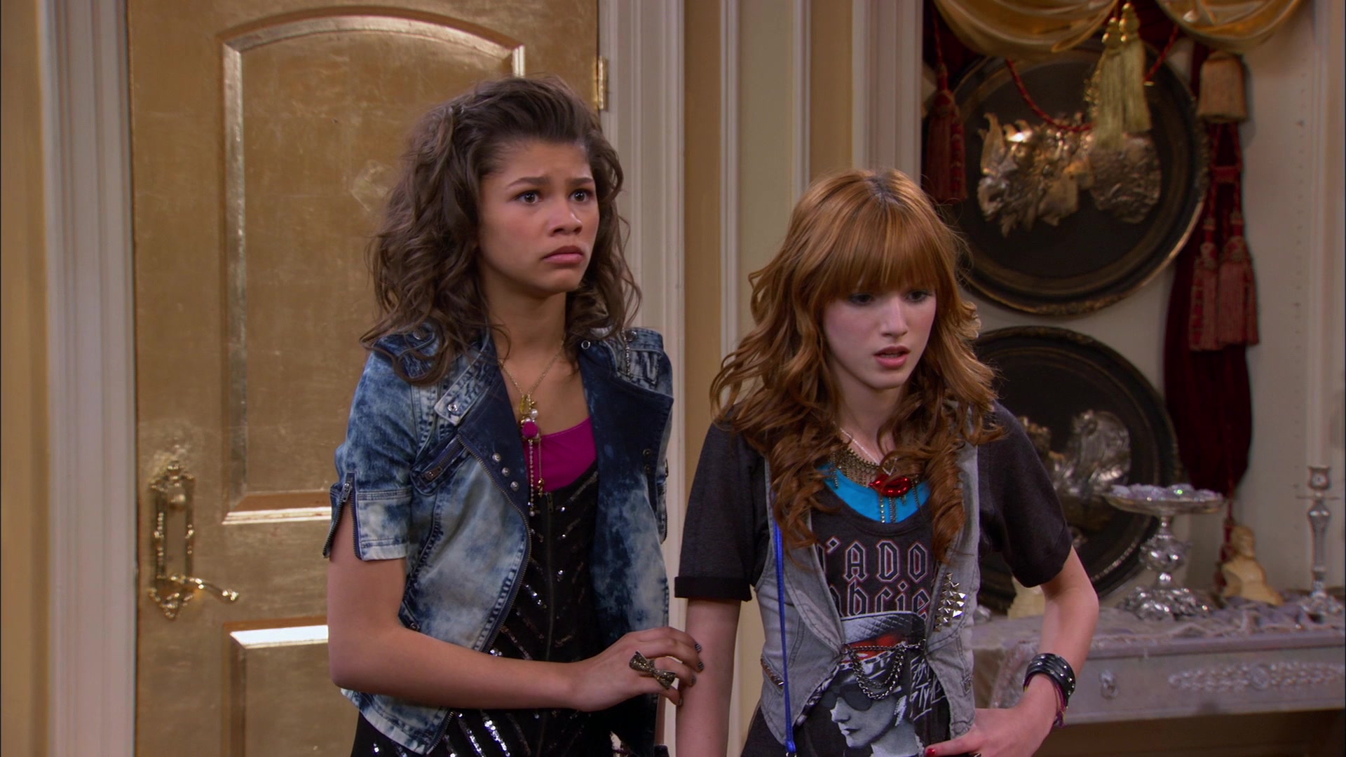 Shake_It_Up_S01E17_1080p_BTD_001397.jpg