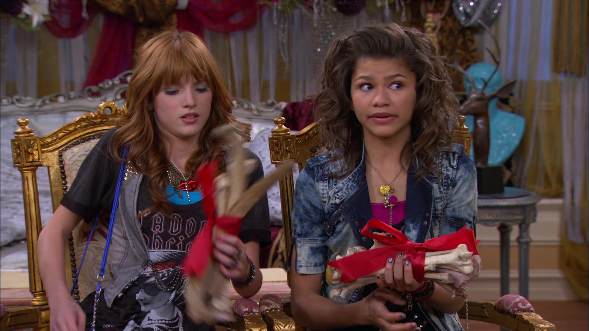 Shake_It_Up_S01E17_1080p_BTD_001429.jpg