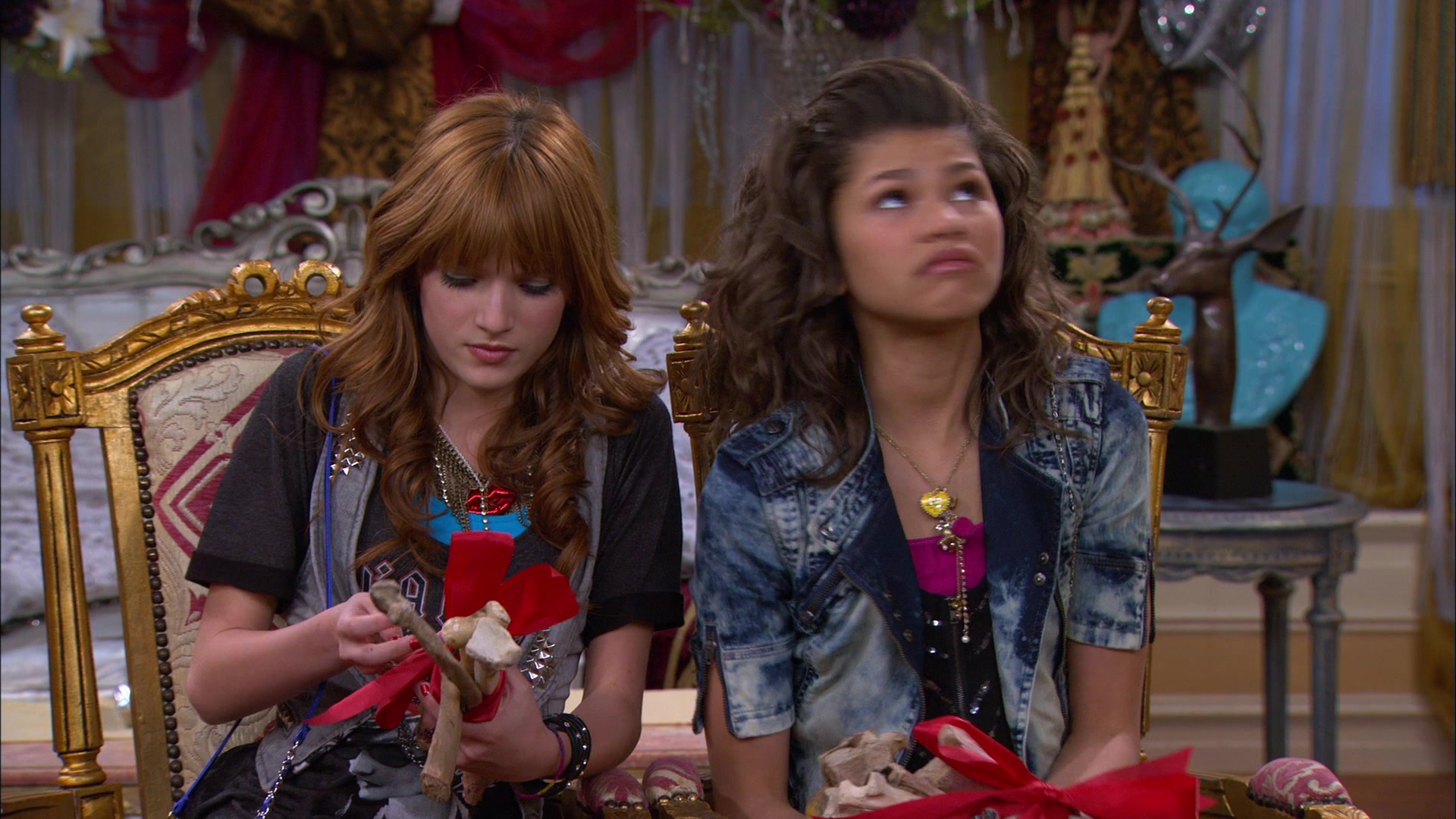 Shake_It_Up_S01E17_1080p_BTD_001434.jpg