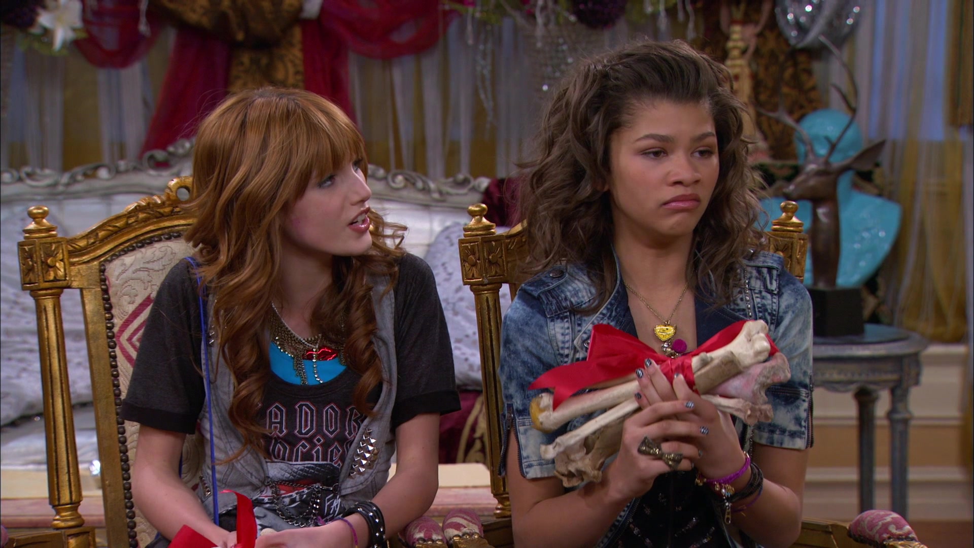 Shake_It_Up_S01E17_1080p_BTD_001446.jpg