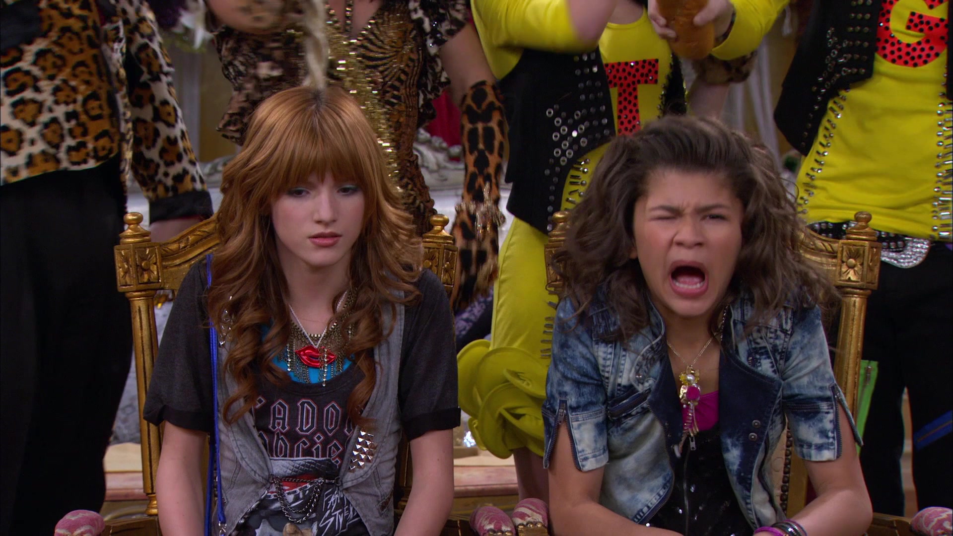 Shake_It_Up_S01E17_1080p_BTD_001582.jpg