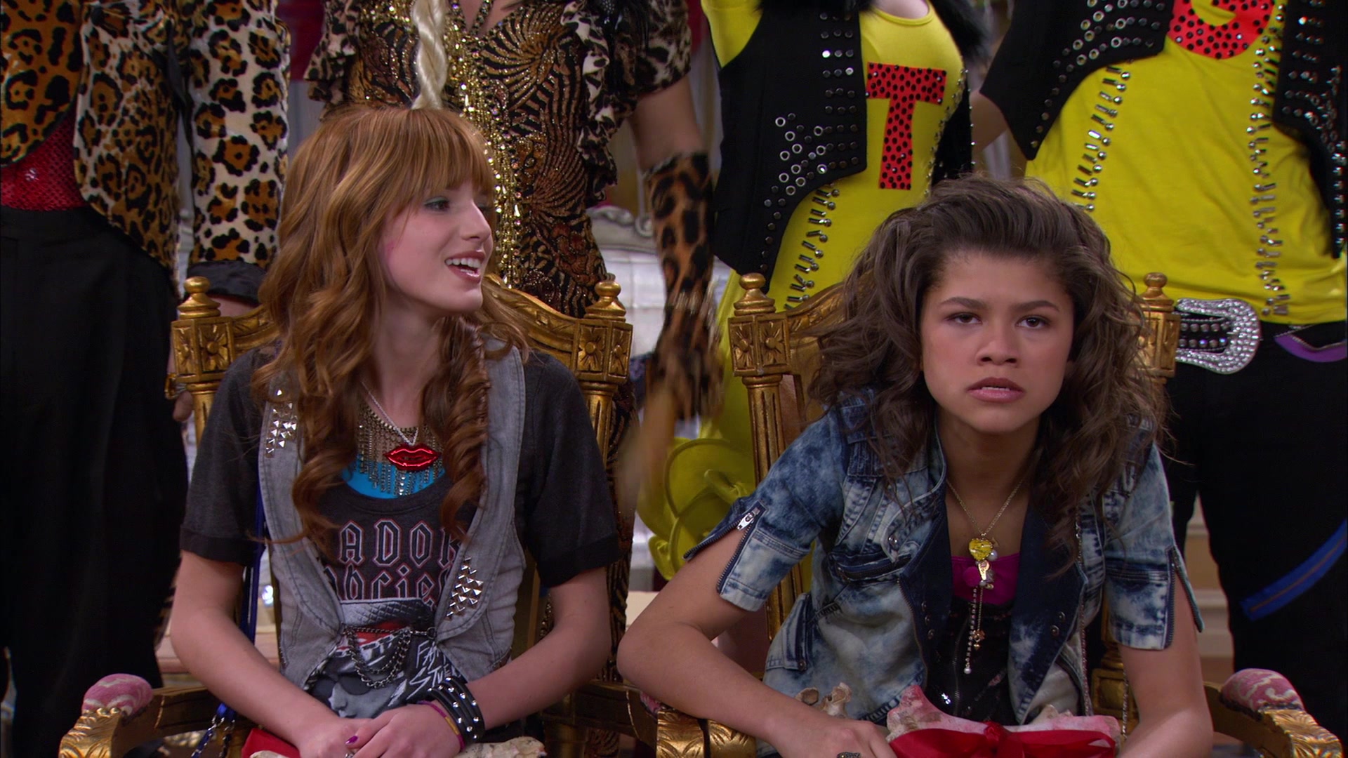 Shake_It_Up_S01E17_1080p_BTD_001592.jpg