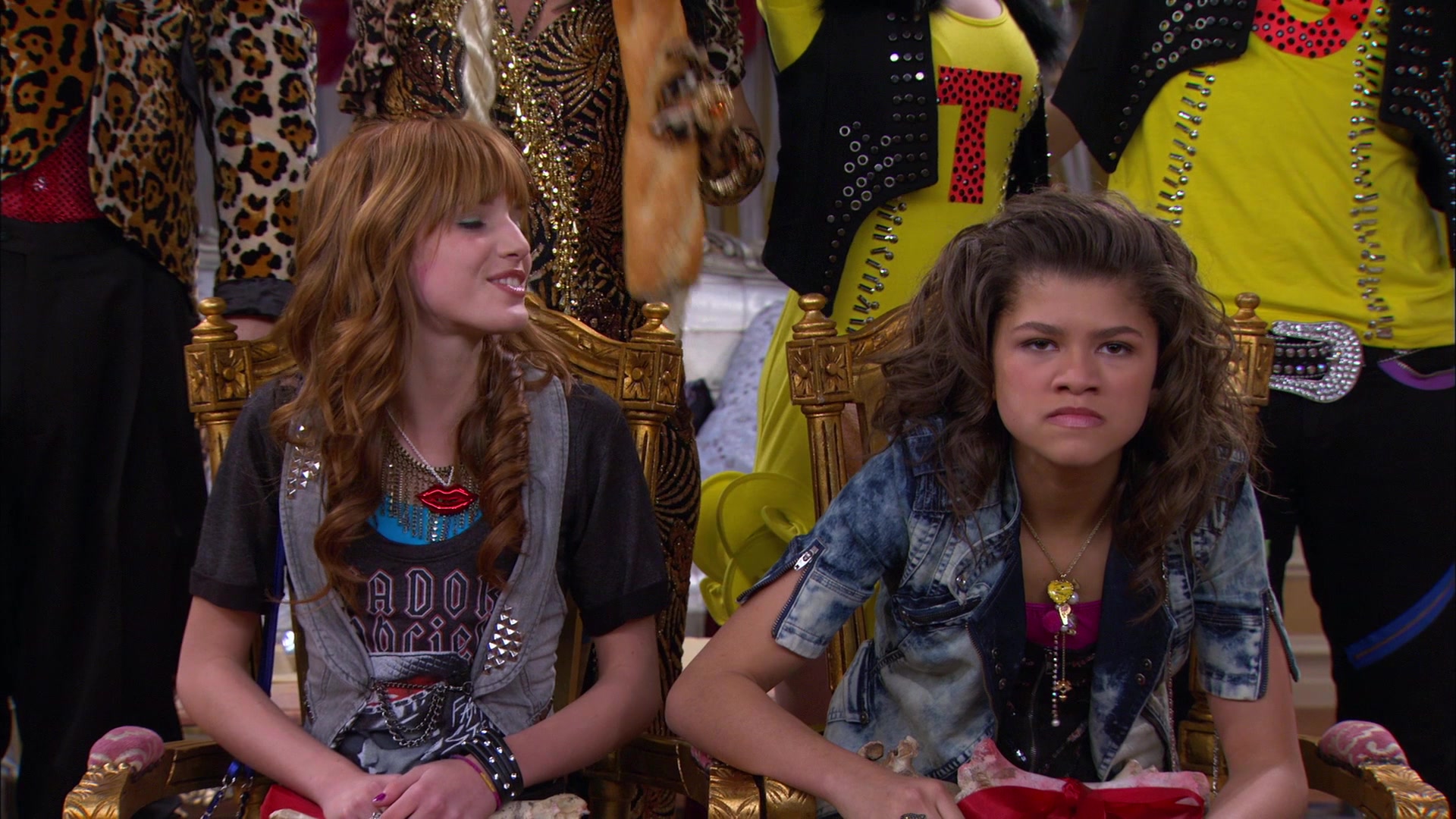 Shake_It_Up_S01E17_1080p_BTD_001593.jpg