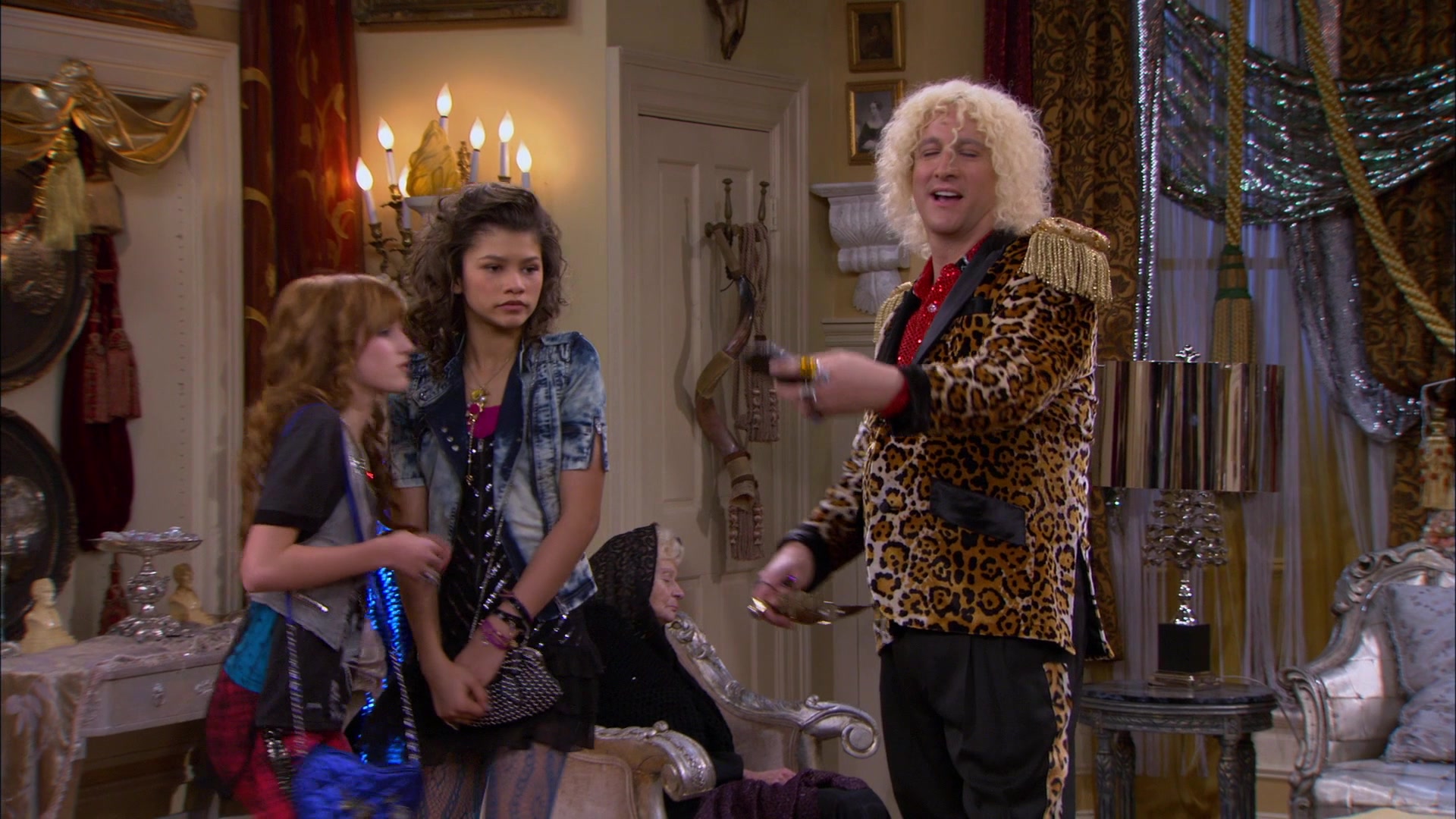 Shake_It_Up_S01E17_1080p_BTD_001839.jpg