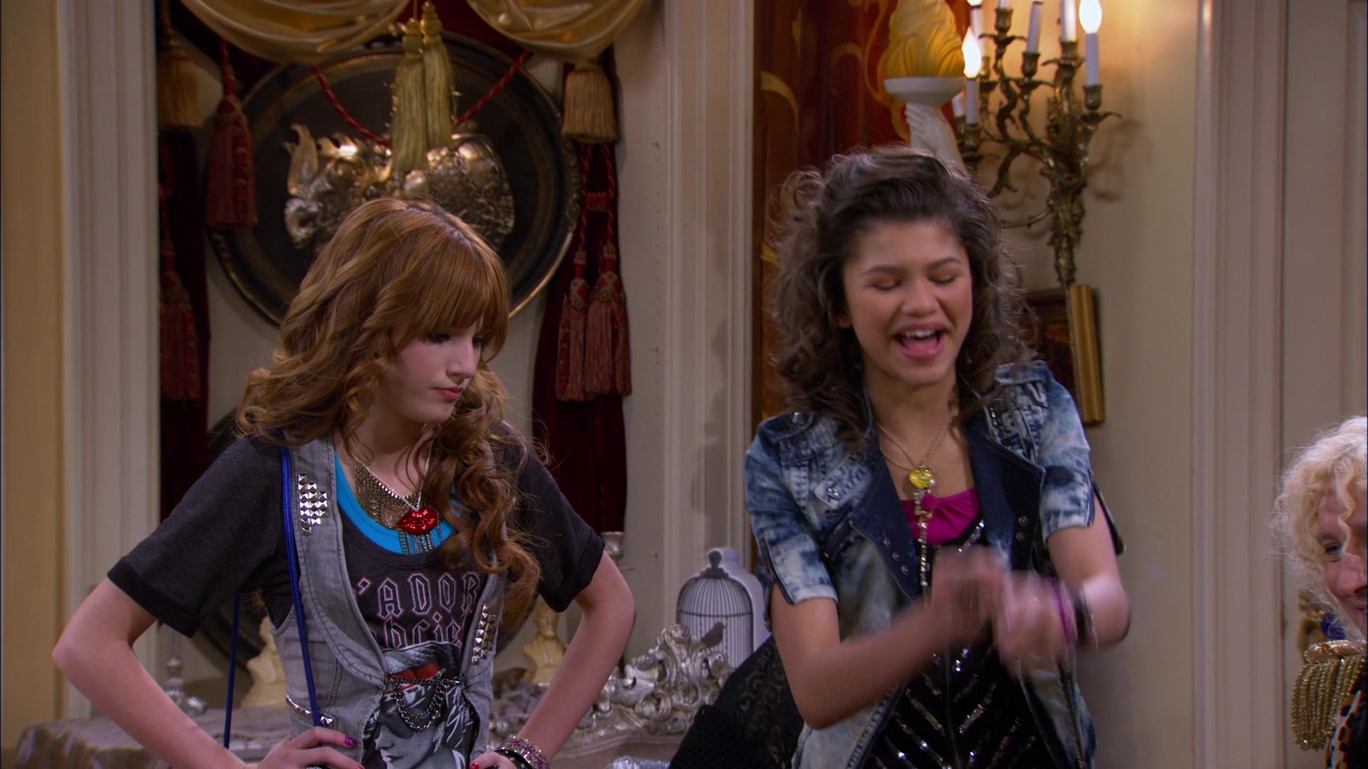 Shake_It_Up_S01E17_1080p_BTD_001967.jpg