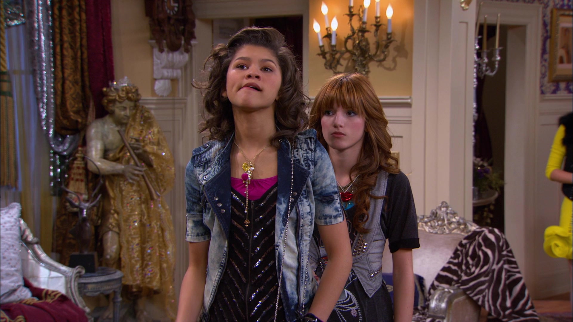 Shake_It_Up_S01E17_1080p_BTD_002599.jpg