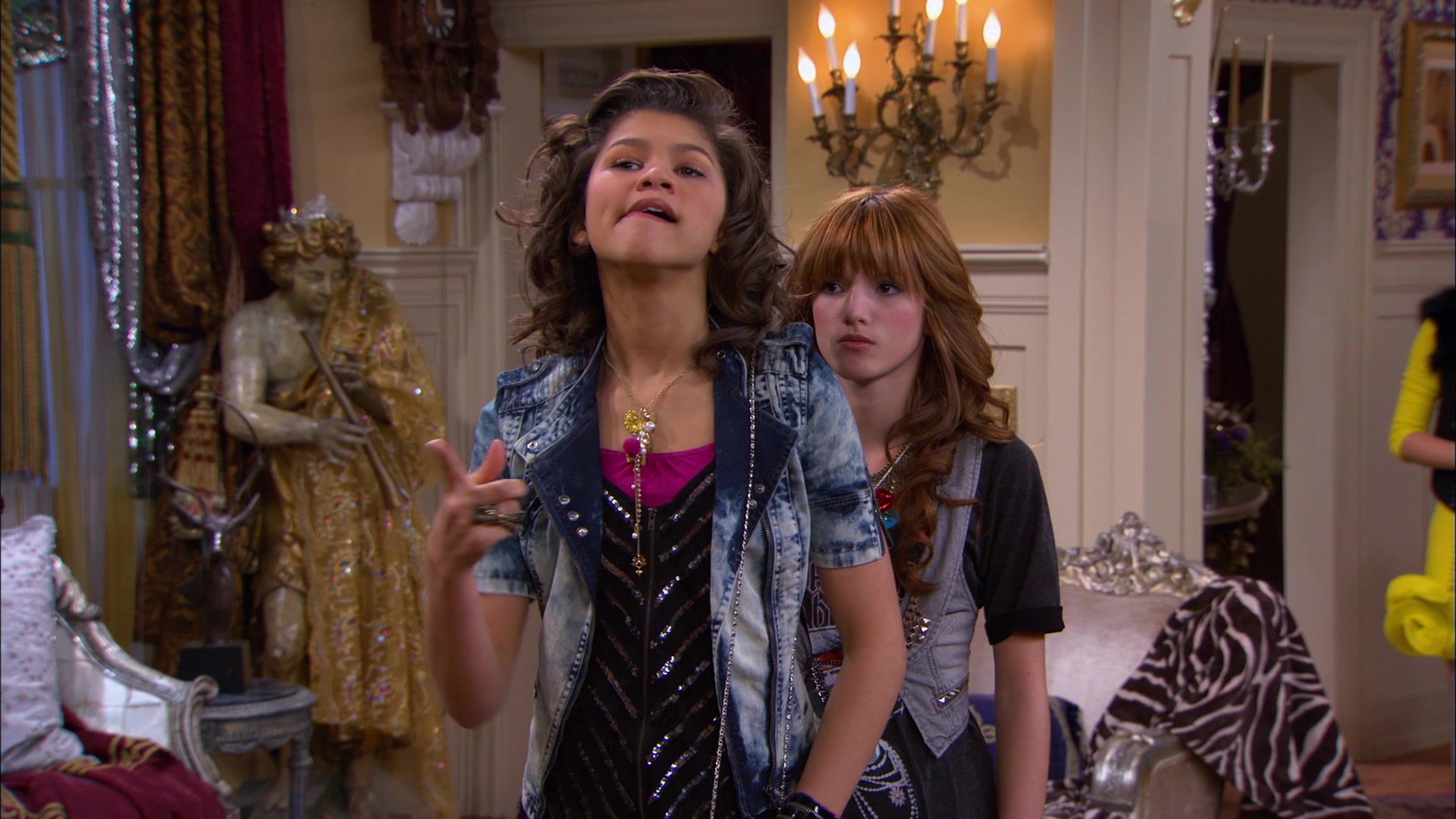 Shake_It_Up_S01E17_1080p_BTD_002600.jpg