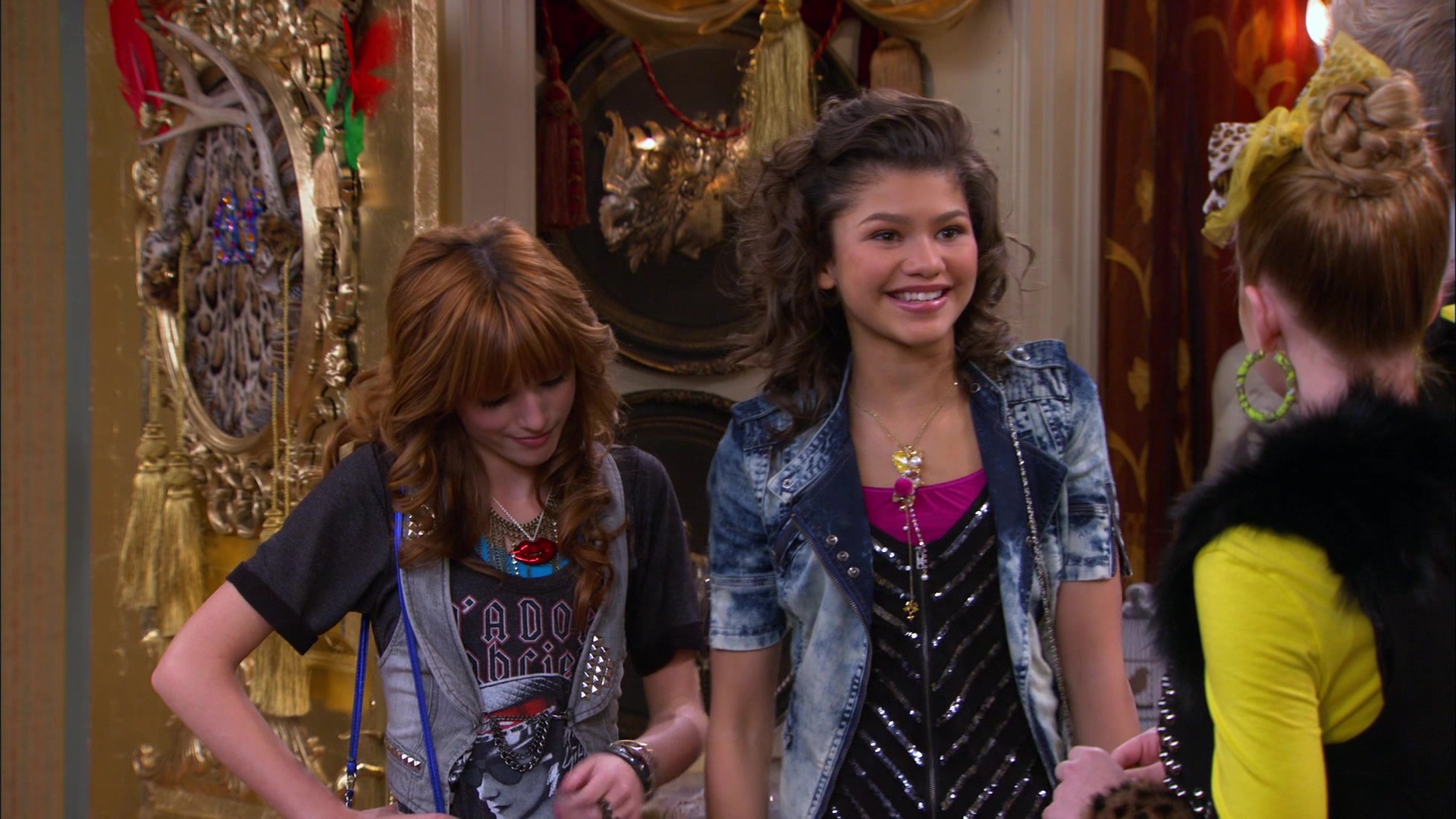 Shake_It_Up_S01E17_1080p_BTD_002825.jpg