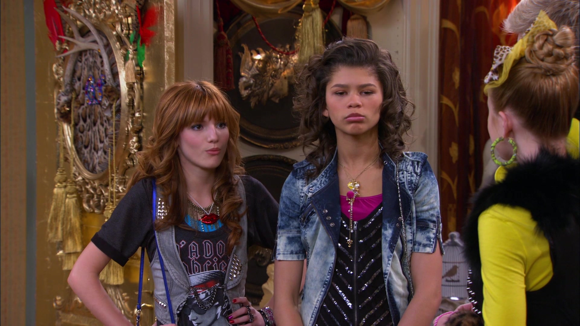 Shake_It_Up_S01E17_1080p_BTD_002849.jpg