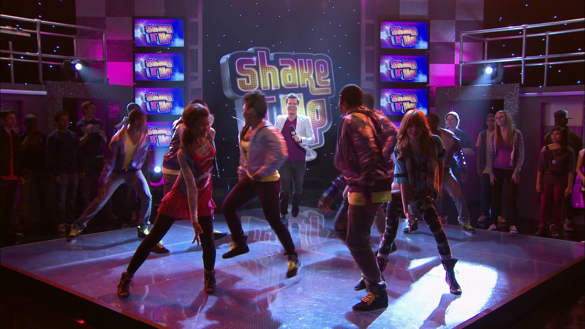 Shake_It_Up_S01E18_1080p_BTD_000119.jpg