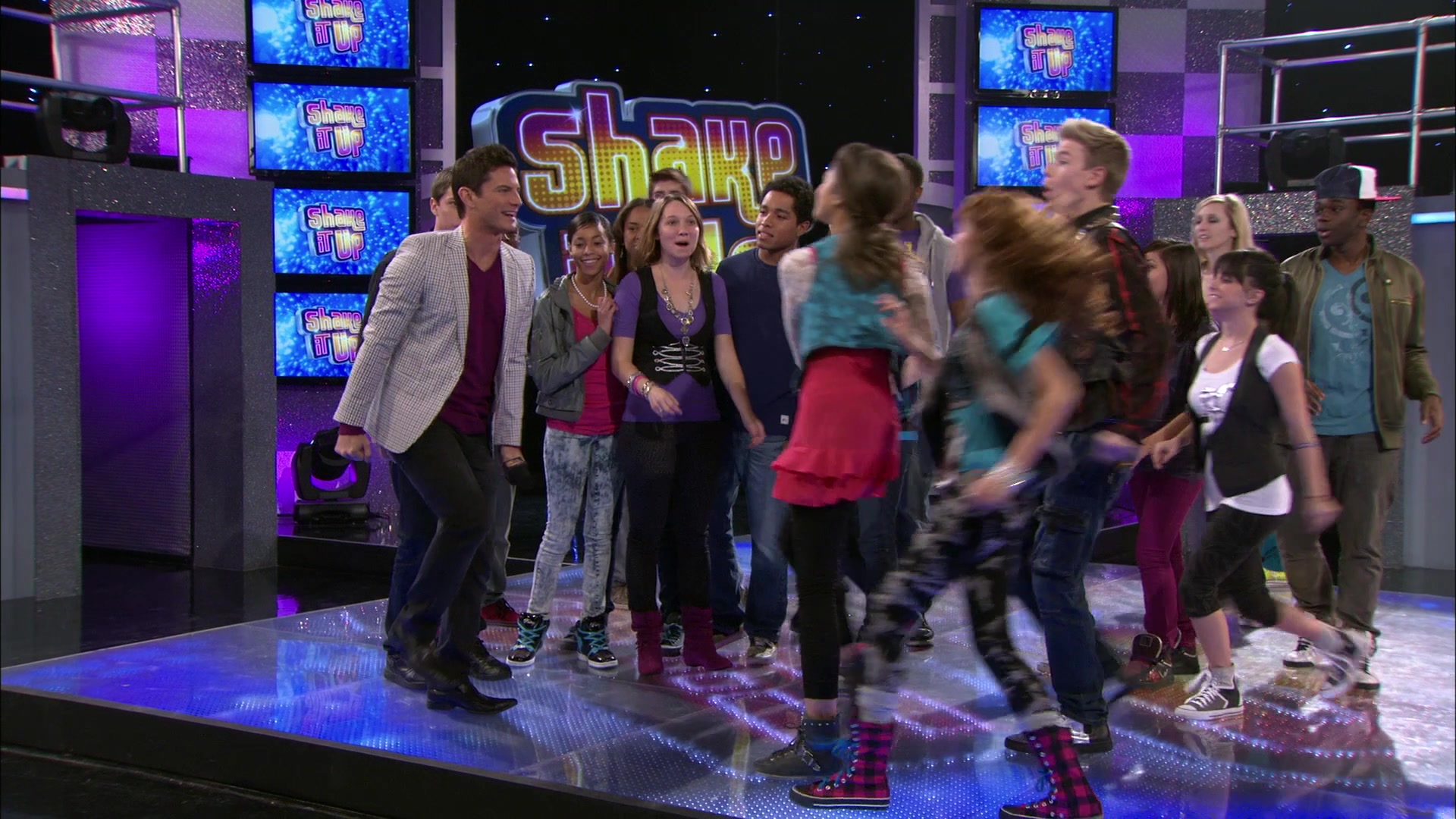 Shake_It_Up_S01E18_1080p_BTD_000160.jpg Shake_It_Up_S01E18_1080p_BTD_000160.jpg