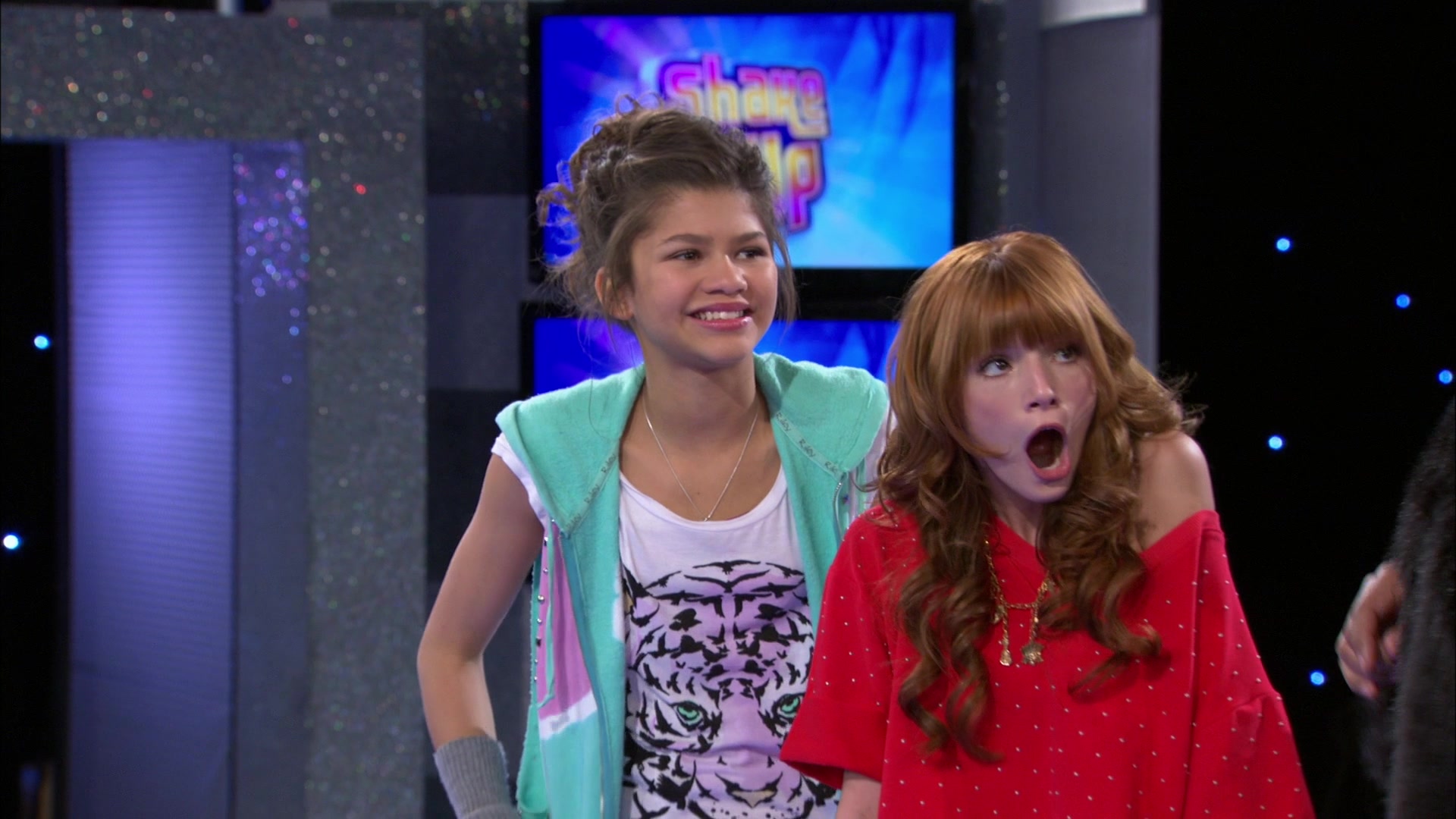 Shake_It_Up_S01E18_1080p_BTD_000425.jpg