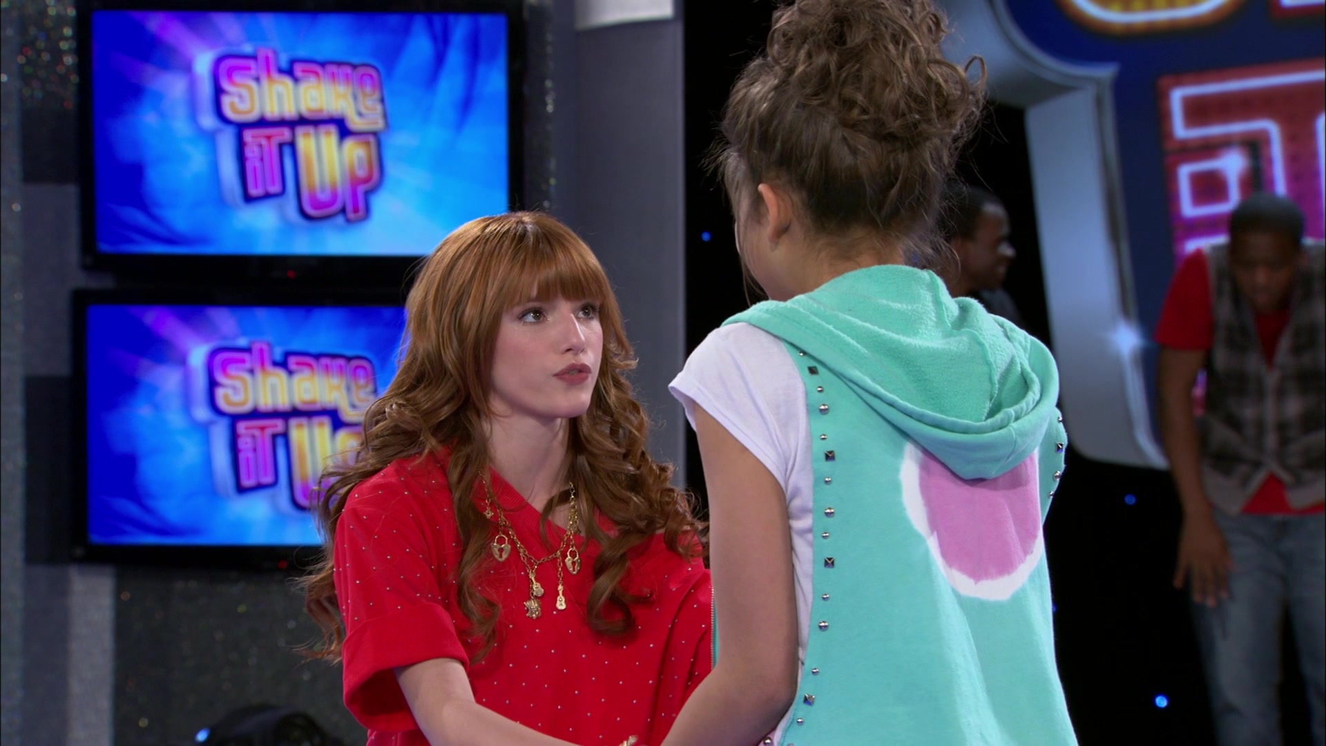 Shake_It_Up_S01E18_1080p_BTD_000618.jpg