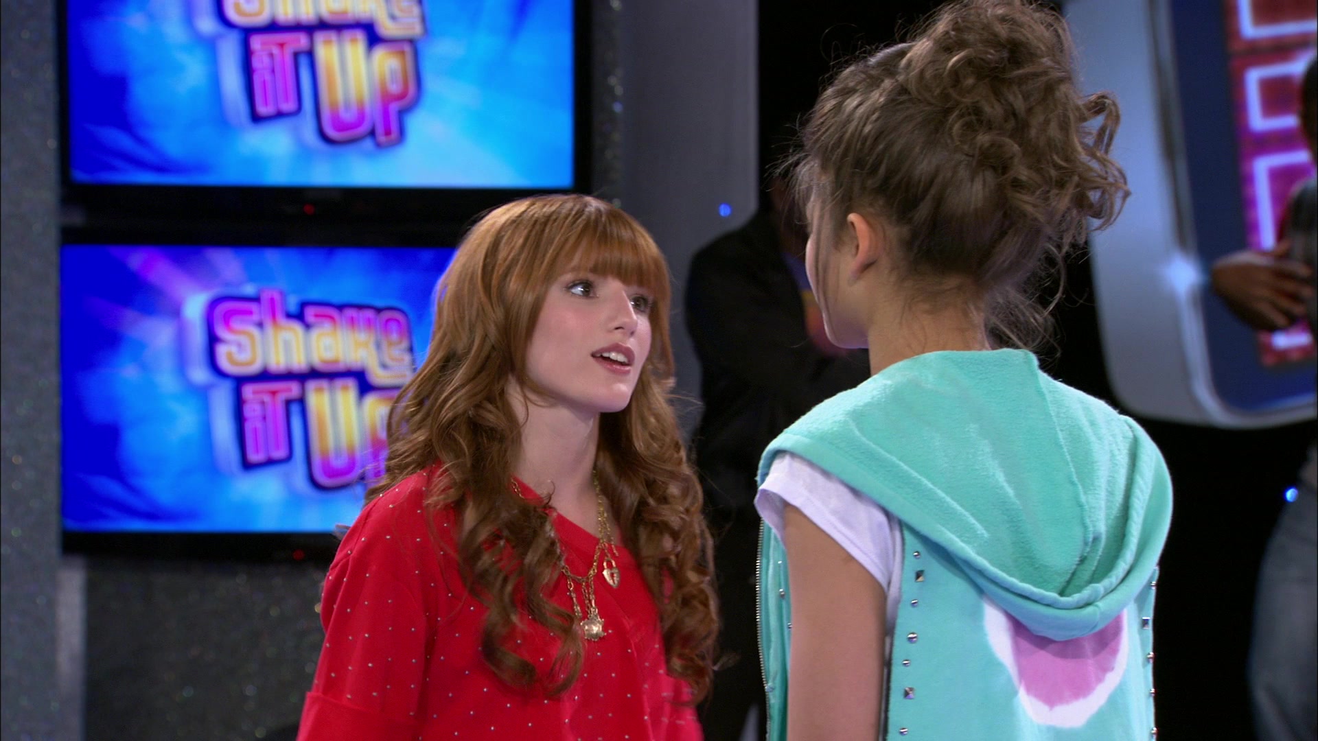 Shake_It_Up_S01E18_1080p_BTD_000637.jpg Shake_It_Up_S01E18_1080p_BTD_000637.jpg