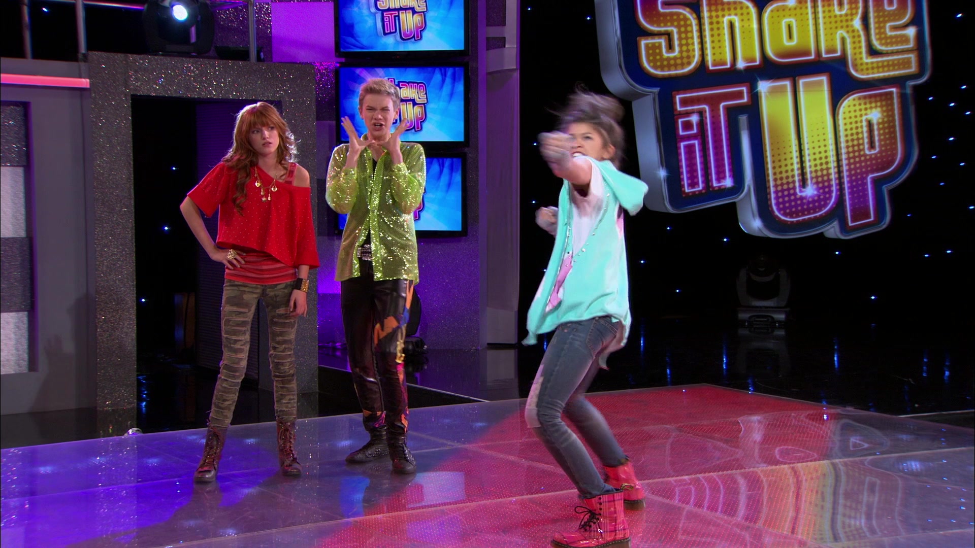 Shake_It_Up_S01E18_1080p_BTD_001020.jpg Shake_It_Up_S01E18_1080p_BTD_001020.jpg