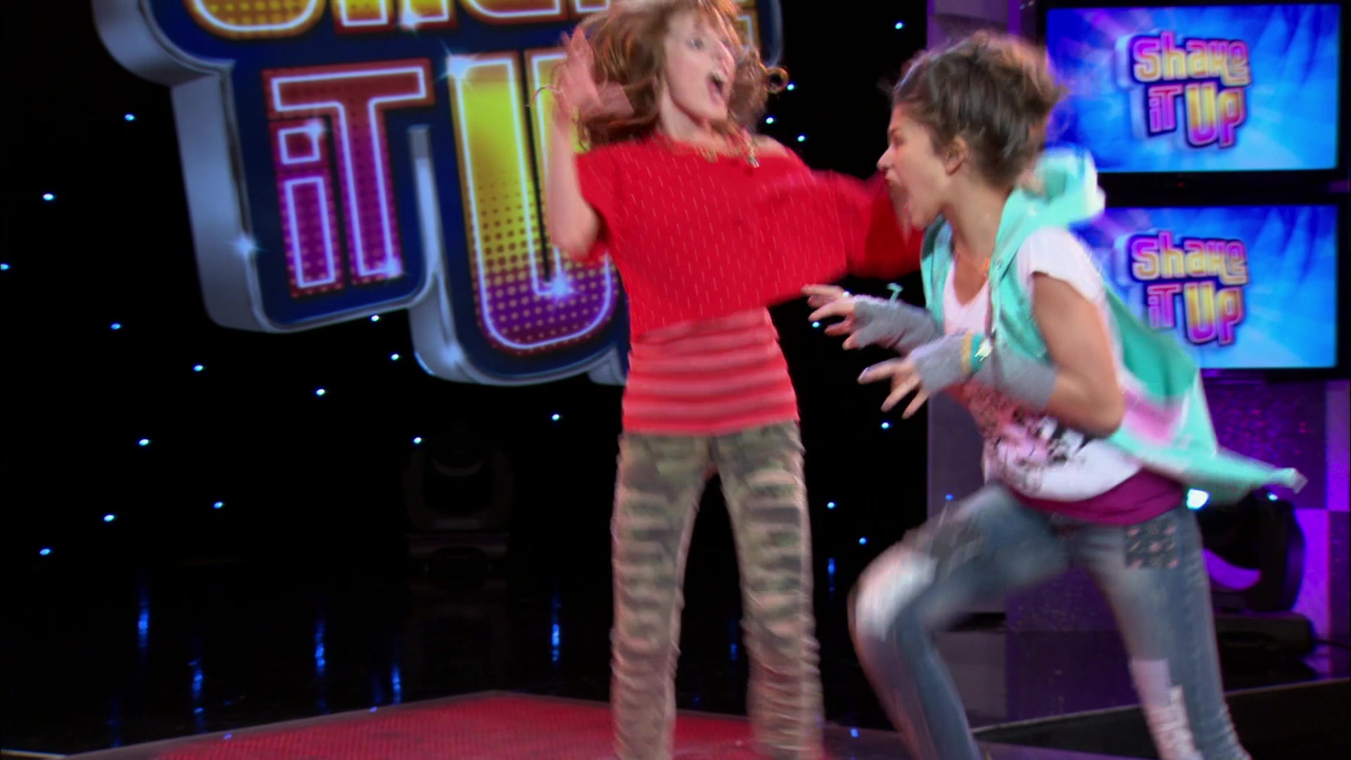 Shake_It_Up_S01E18_1080p_BTD_001058.jpg