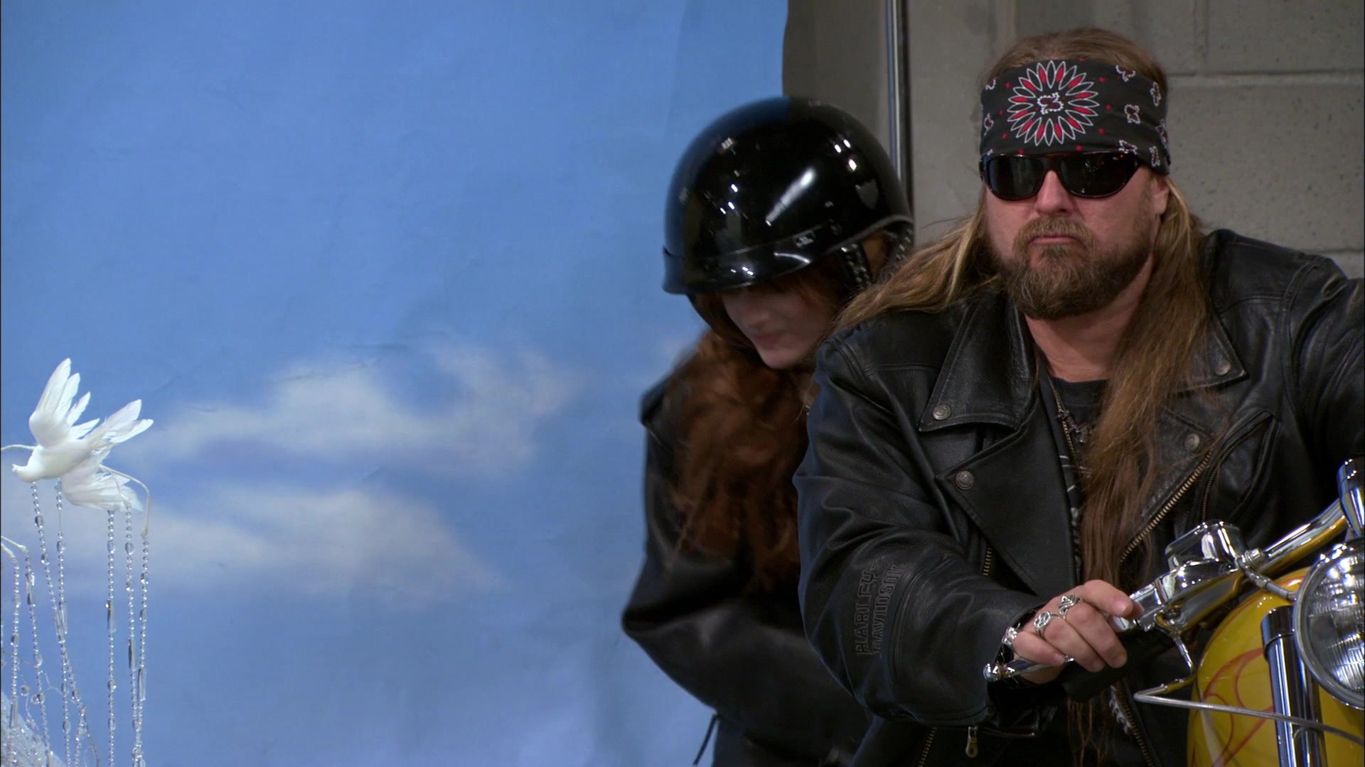 Shake_It_Up_S01E18_1080p_BTD_001543.jpg