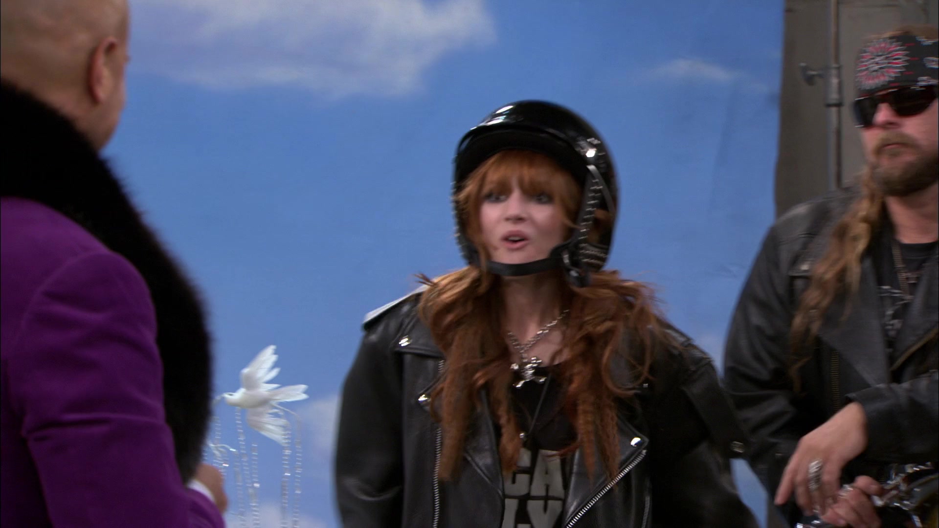Shake_It_Up_S01E18_1080p_BTD_001609.jpg