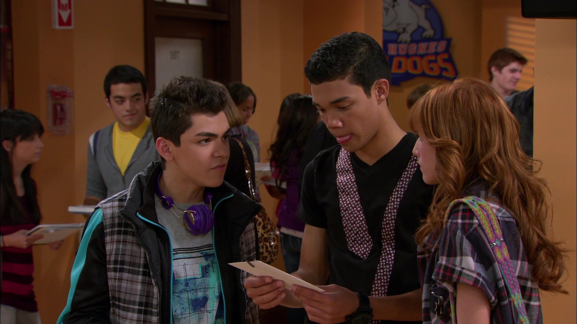 Shake_It_Up_S01E18_1080p_BTD_002054.jpg