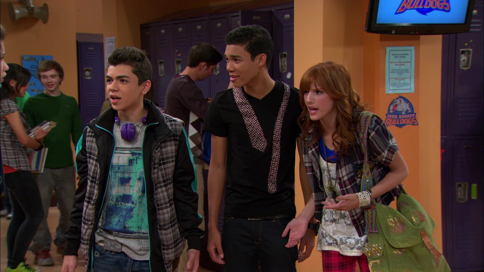 Shake_It_Up_S01E18_1080p_BTD_002233.jpg