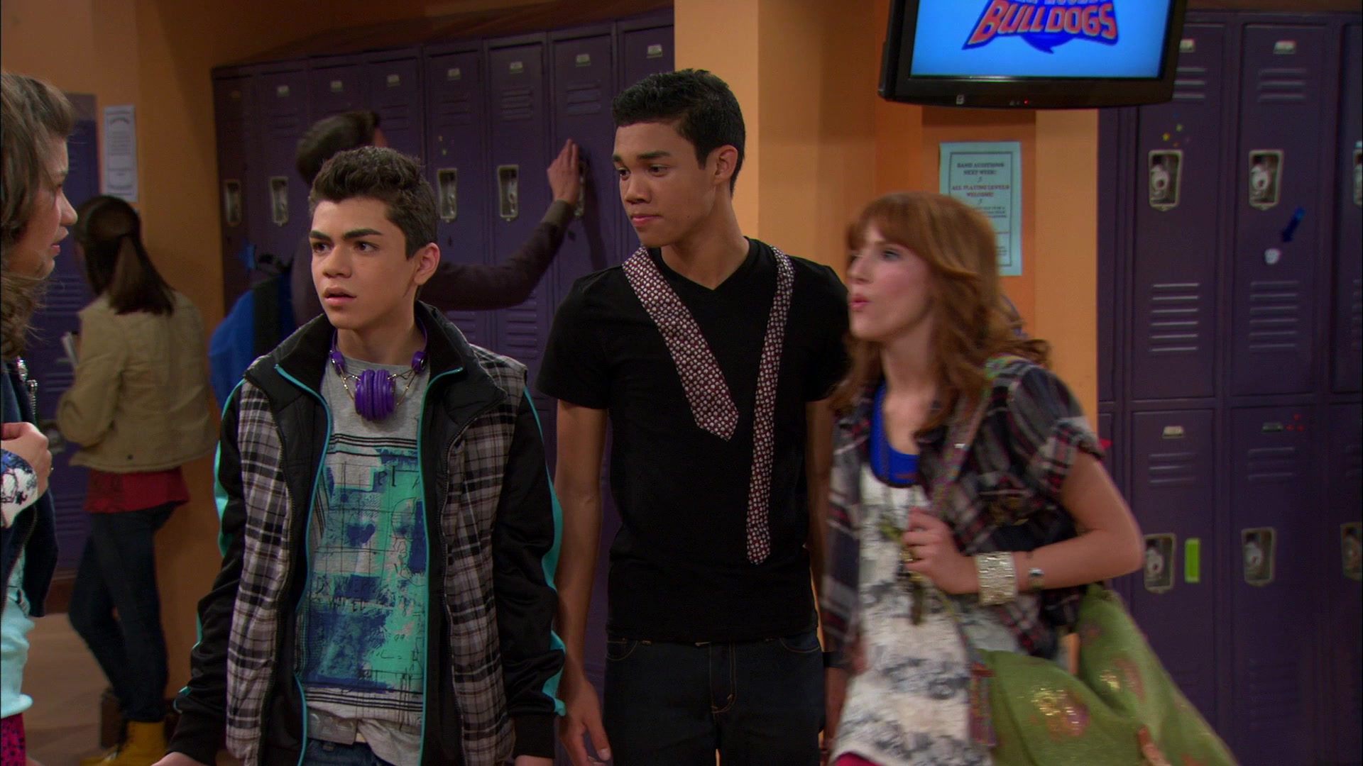 Shake_It_Up_S01E18_1080p_BTD_002240.jpg