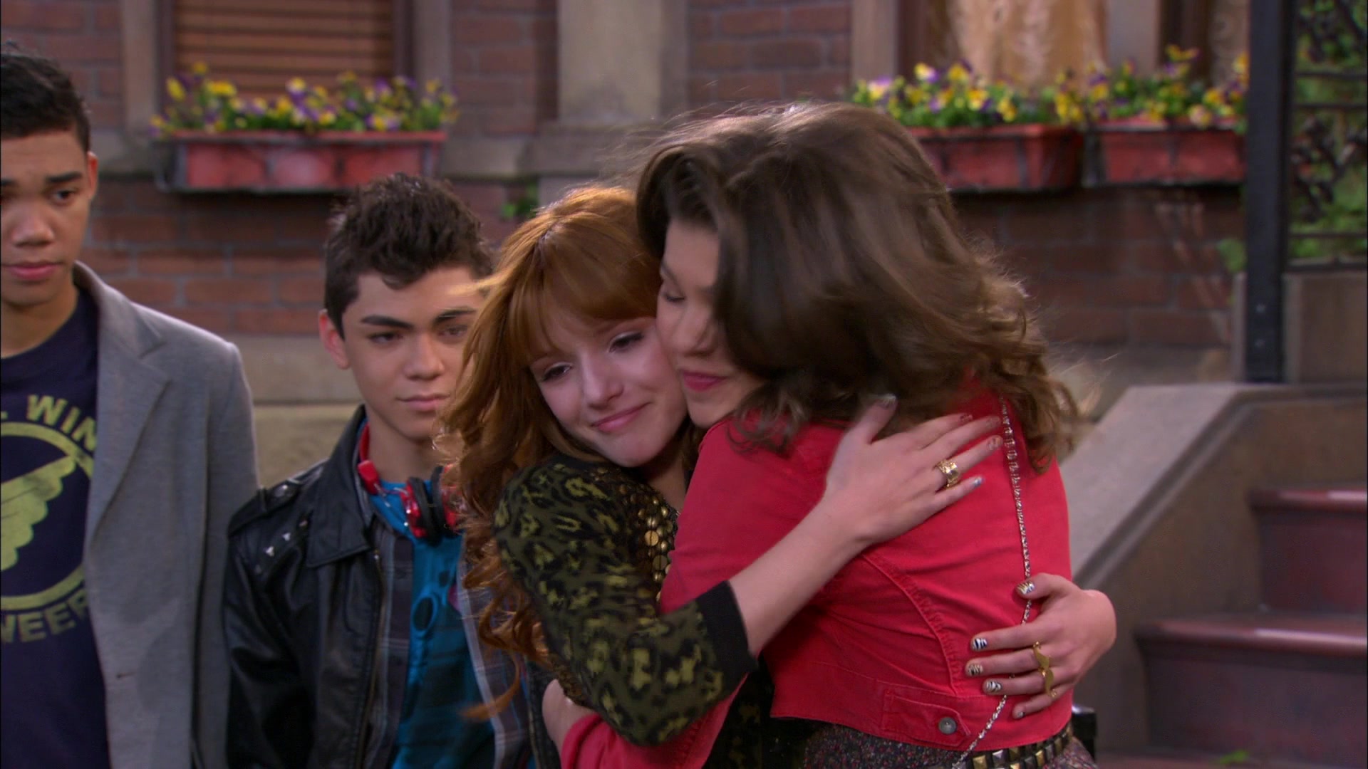 Shake_It_Up_S01E18_1080p_BTD_002620.jpg