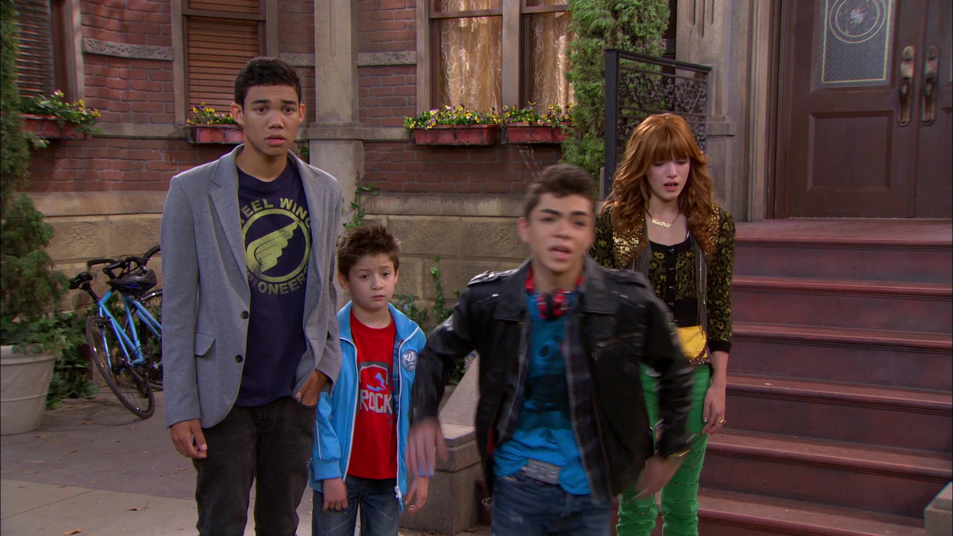 Shake_It_Up_S01E18_1080p_BTD_002674.jpg